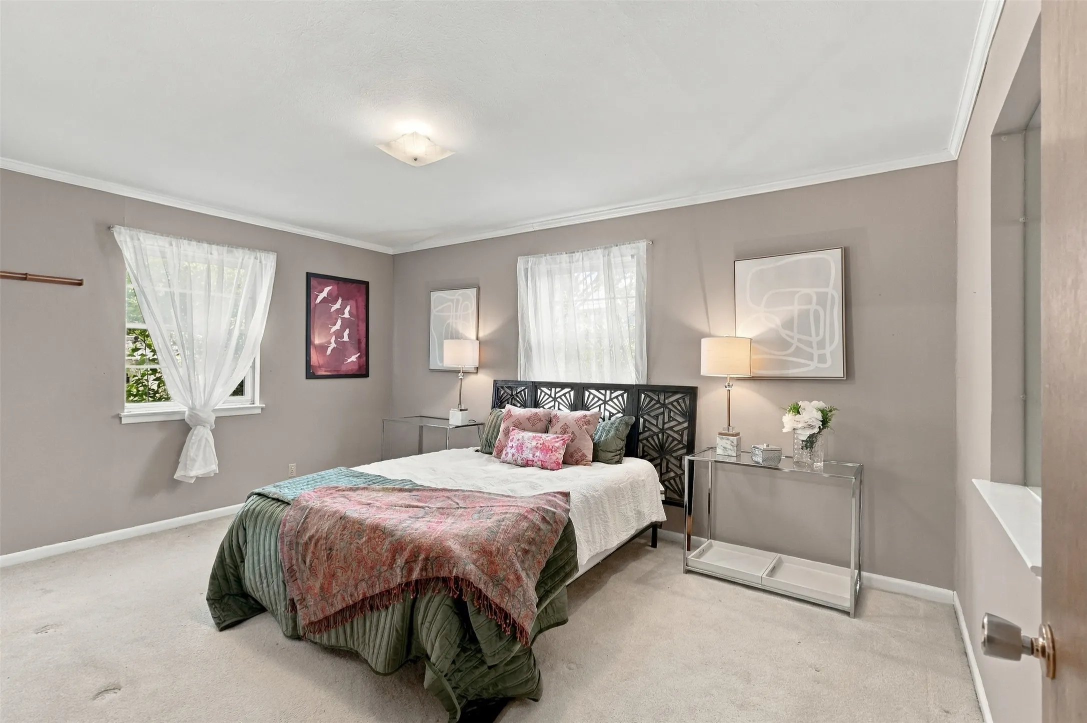 Single Family Residence For Sale in Tarrant County , 7037 Treehaven Road, Fort Worth, Texas 76116, 4 Bedroom, 3 Bathroom, 2 Garage spaces, 1,949 Sqft, built in 1961, mls#21385790, Real Estate Agent in Fort Worth, Homes For Sale in Tarrant county, Homes For Sale in Fort Worth, Realtor in Fort Worth Texas, Real Estate Brokerage Independent Realty Texas, Luminita Cordes Realtor