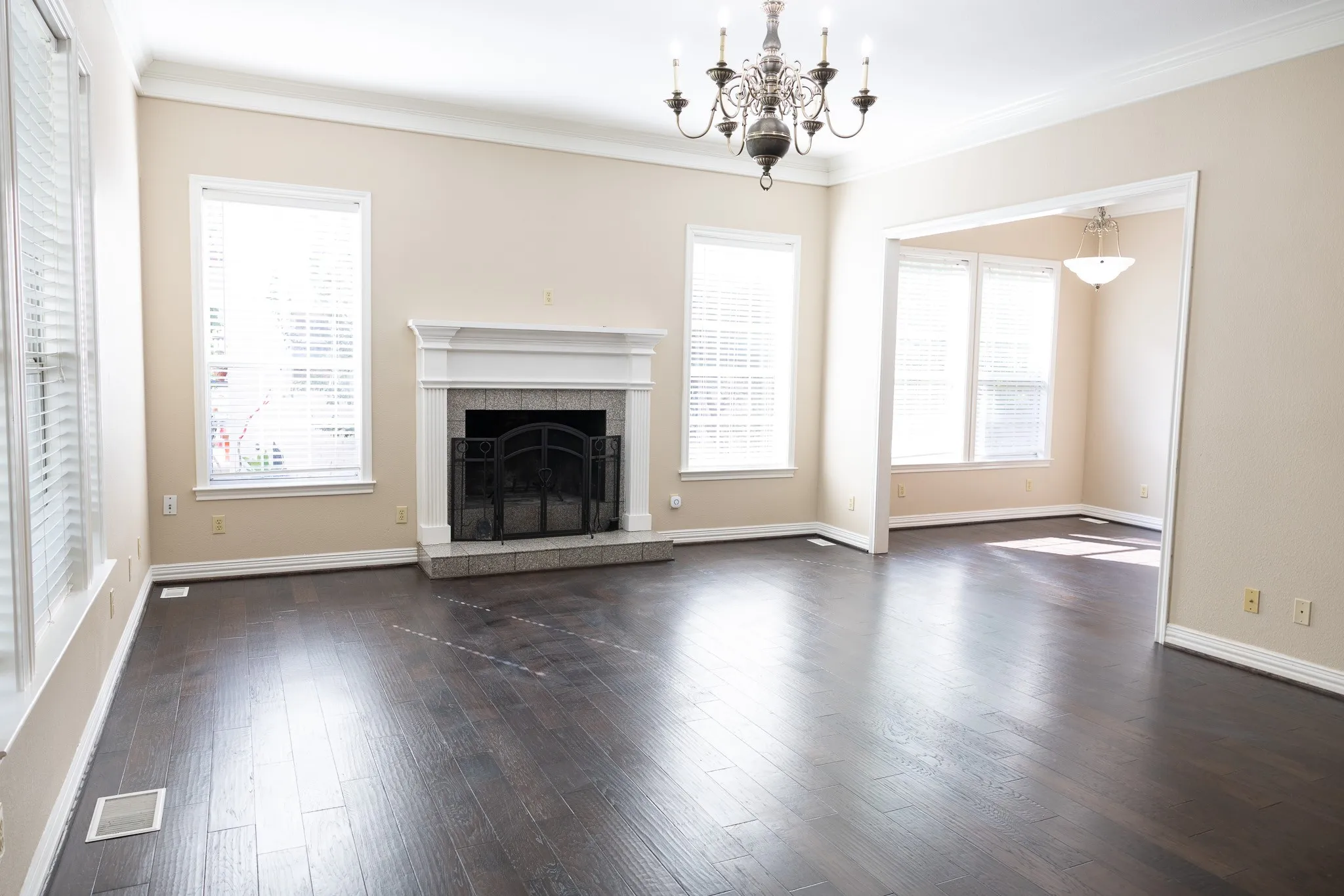 Duplex For Sale in Parker County , 300 W Spring Street, Weatherford, Texas 76086, 6 Bedroom, 5 Bathroom, 4 Garage spaces, 0 Sqft, built in 2000, mls#21389205, Real Estate Agent in Weatherford, Homes For Sale in Parker county, Homes For Sale in Weatherford, Realtor in Weatherford Texas, Real Estate Brokerage Independent Realty Texas, Luminita Cordes Realtor