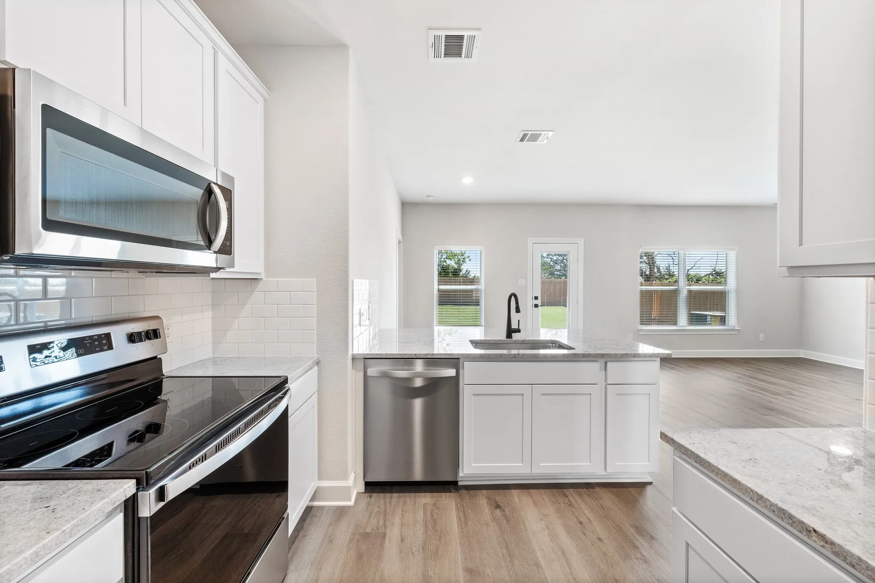 Single Family Residence For Sale in Dallas County , 1008 Cypress Avenue, Hutchins, Texas 75141, 3 Bedroom, 2 Bathroom, 2 Garage spaces, 1,229 Sqft, built in 2026, mls#21390625, Real Estate Agent in Hutchins, Homes For Sale in Dallas county, Homes For Sale in Hutchins, Realtor in Hutchins Texas, Real Estate Brokerage Independent Realty Texas, Luminita Cordes Realtor