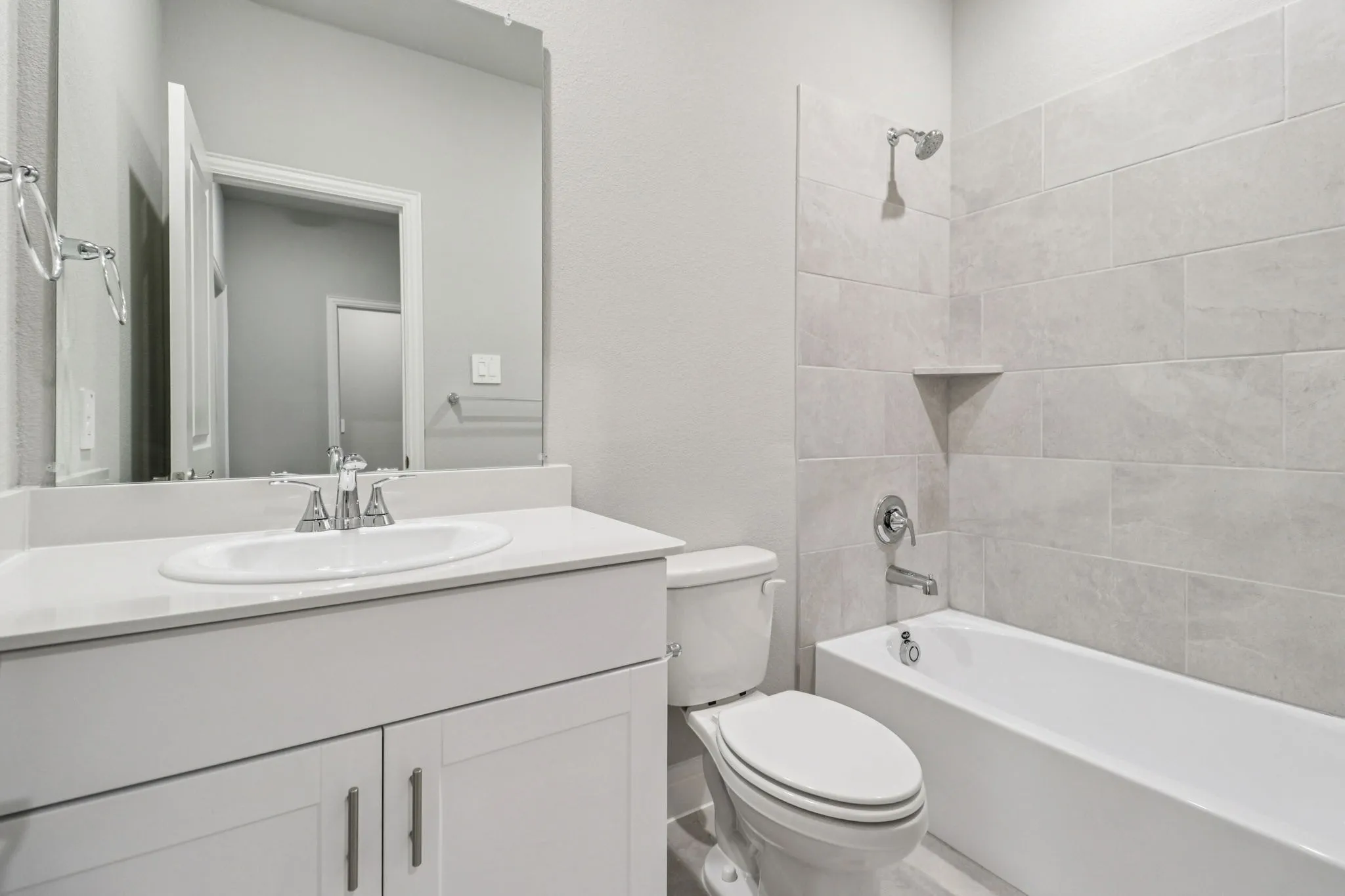 Photo is not of the actual home, but is an inspirational photo of builder’s model home and may depict options, furnishings, and/or decorator features that are not included.