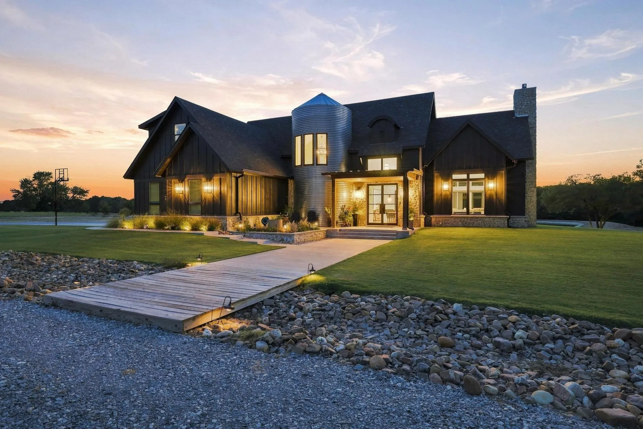 Single Family Residence For Sale in Hunt County , 1589 County Road 4720, Wolfe City, Texas 75496, 4 Bedroom, 4 Bathroom, 2 Garage spaces, 2,803 Sqft, built in 2023, mls#21382966, Real Estate Agent in Wolfe City, Homes For Sale in Hunt county, Homes For Sale in Wolfe City, Realtor in Wolfe City Texas, Real Estate Brokerage Independent Realty Texas, Luminita Cordes Realtor