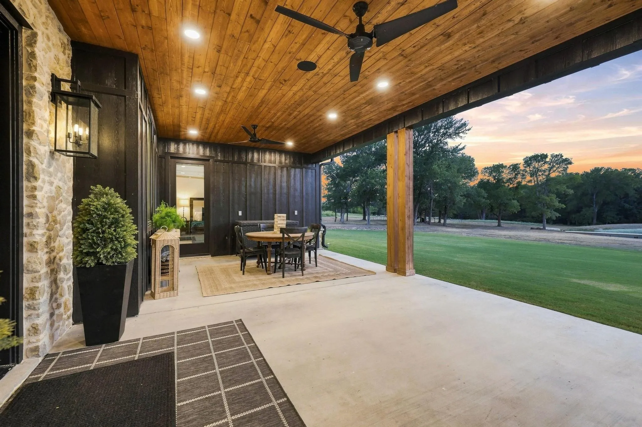 Single Family Residence For Sale in Hunt County , 1589 County Road 4720, Wolfe City, Texas 75496, 4 Bedroom, 4 Bathroom, 2 Garage spaces, 2,803 Sqft, built in 2023, mls#21382966, Real Estate Agent in Wolfe City, Homes For Sale in Hunt county, Homes For Sale in Wolfe City, Realtor in Wolfe City Texas, Real Estate Brokerage Independent Realty Texas, Luminita Cordes Realtor