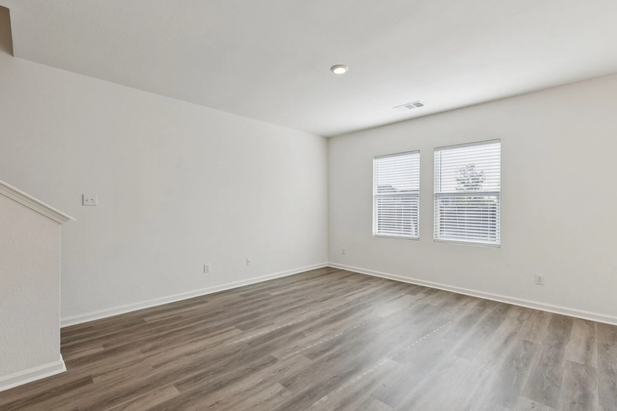 Single Family Residence For Rent in Collin County , 1613 Washington Street, Princeton, Texas 75407, 3 Bedroom, 3 Bathroom, 2 Garage spaces, 1,826 Sqft, built in 2021, mls#21390630, Real Estate Agent in Princeton, Homes For Rent in Collin county, Homes For Rent in Princeton, Realtor in Princeton Texas, Real Estate Brokerage Independent Realty Texas, Luminita Cordes Realtor