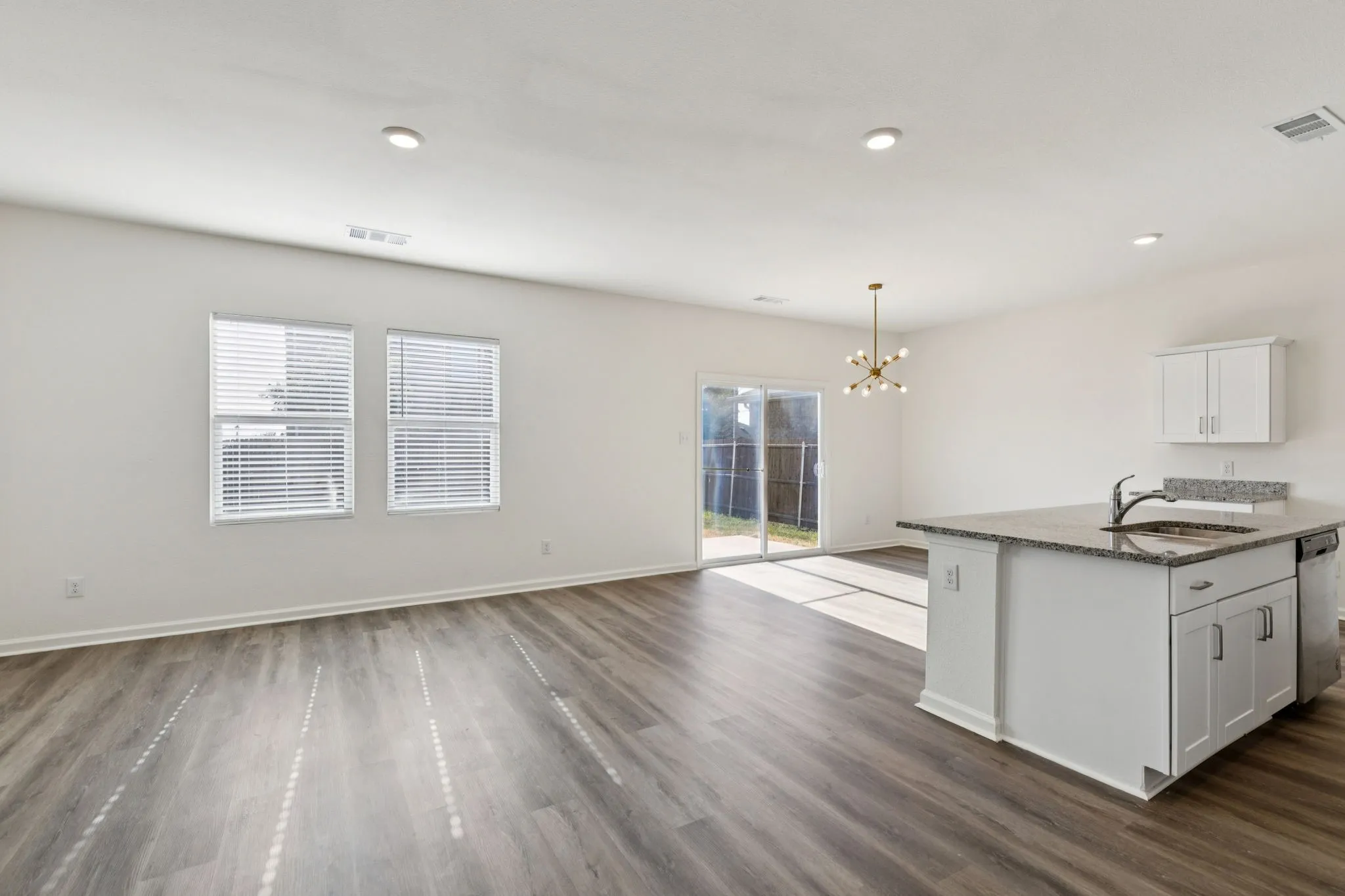 Single Family Residence For Rent in Collin County , 1613 Washington Street, Princeton, Texas 75407, 3 Bedroom, 3 Bathroom, 2 Garage spaces, 1,826 Sqft, built in 2021, mls#21390630, Real Estate Agent in Princeton, Homes For Rent in Collin county, Homes For Rent in Princeton, Realtor in Princeton Texas, Real Estate Brokerage Independent Realty Texas, Luminita Cordes Realtor