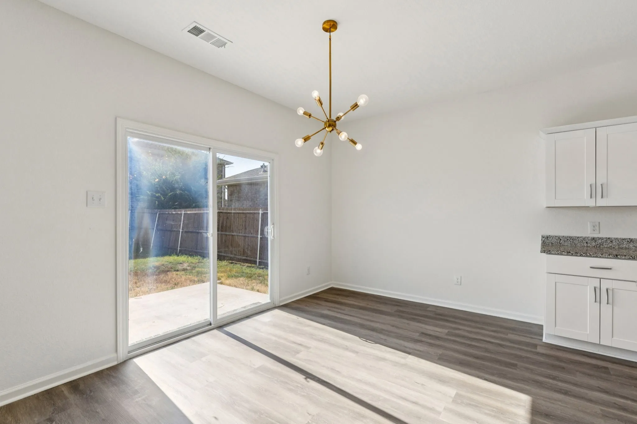 Single Family Residence For Rent in Collin County , 1613 Washington Street, Princeton, Texas 75407, 3 Bedroom, 3 Bathroom, 2 Garage spaces, 1,826 Sqft, built in 2021, mls#21390630, Real Estate Agent in Princeton, Homes For Rent in Collin county, Homes For Rent in Princeton, Realtor in Princeton Texas, Real Estate Brokerage Independent Realty Texas, Luminita Cordes Realtor