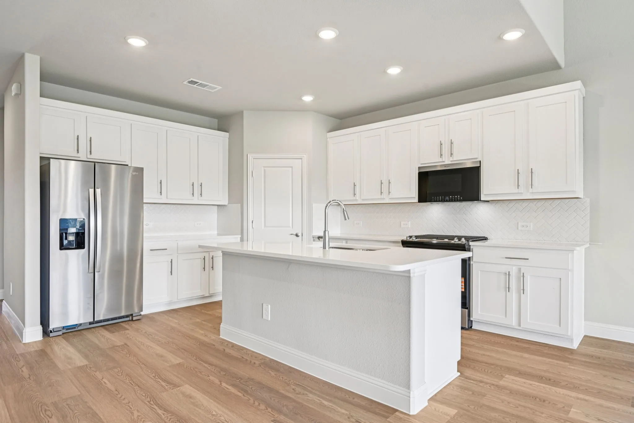 Photo is not of the actual home, but is an inspirational photo of builder’s model home and may depict options, furnishings, and/or decorator features that are not included.