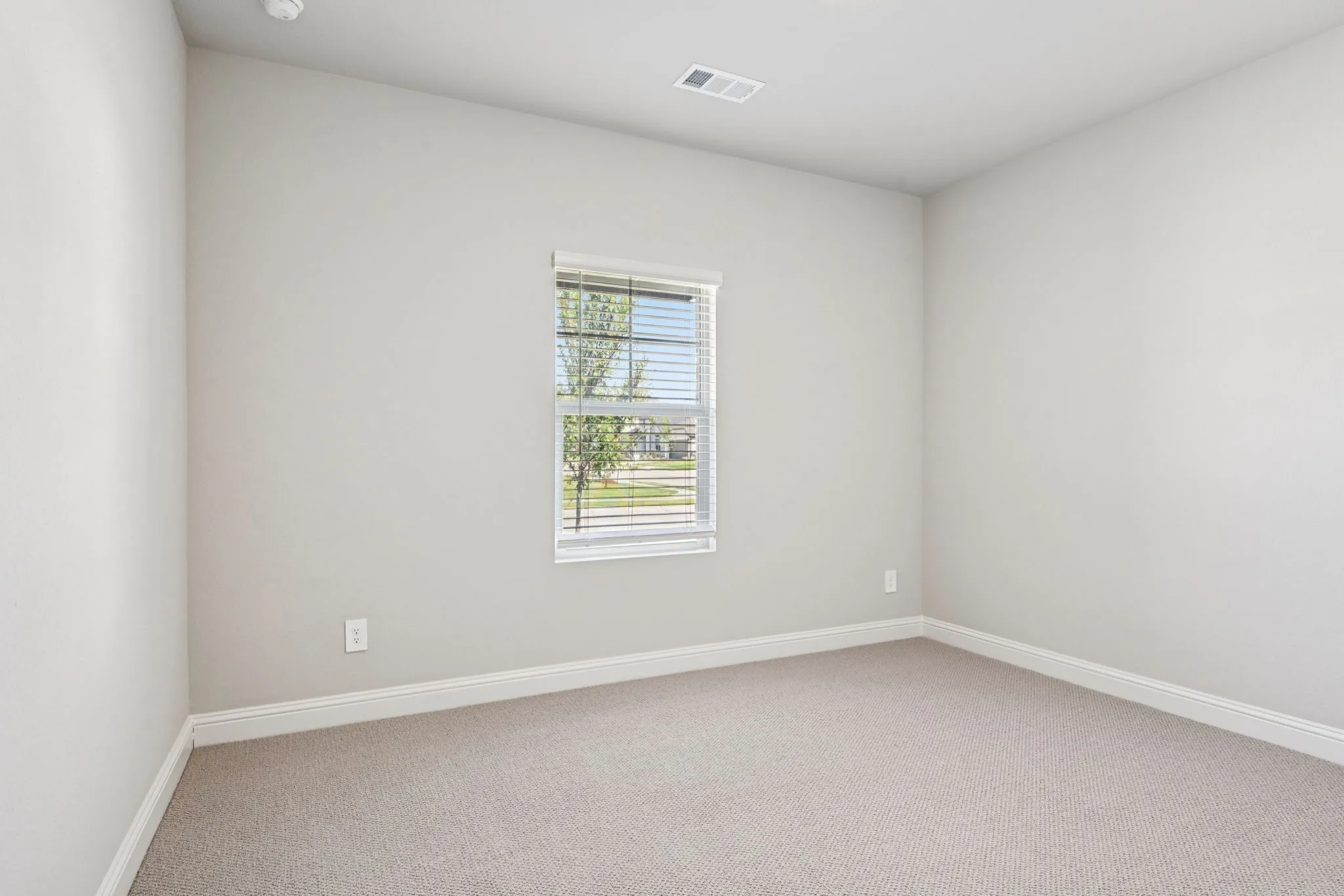 Photo is not of the actual home, but is an inspirational photo of builder’s model home and may depict options, furnishings, and/or decorator features that are not included.