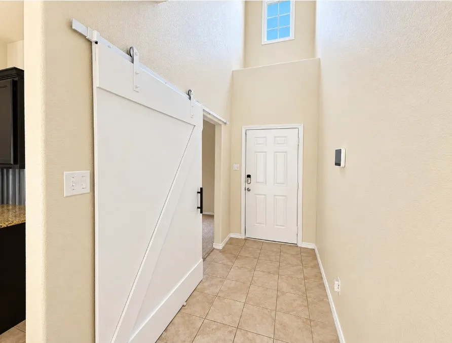 Single Family Residence For Sale in Parker County , 644 River Rock Drive, Azle, Texas 76020, 5 Bedroom, 4 Bathroom, 2 Garage spaces, 2,291 Sqft, built in 2016, mls#21390202, Real Estate Agent in Azle, Homes For Sale in Parker county, Homes For Sale in Azle, Realtor in Azle Texas, Real Estate Brokerage Independent Realty Texas, Luminita Cordes Realtor