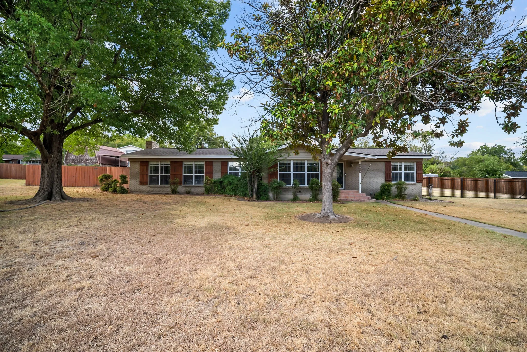 Single Family Residence For Sale