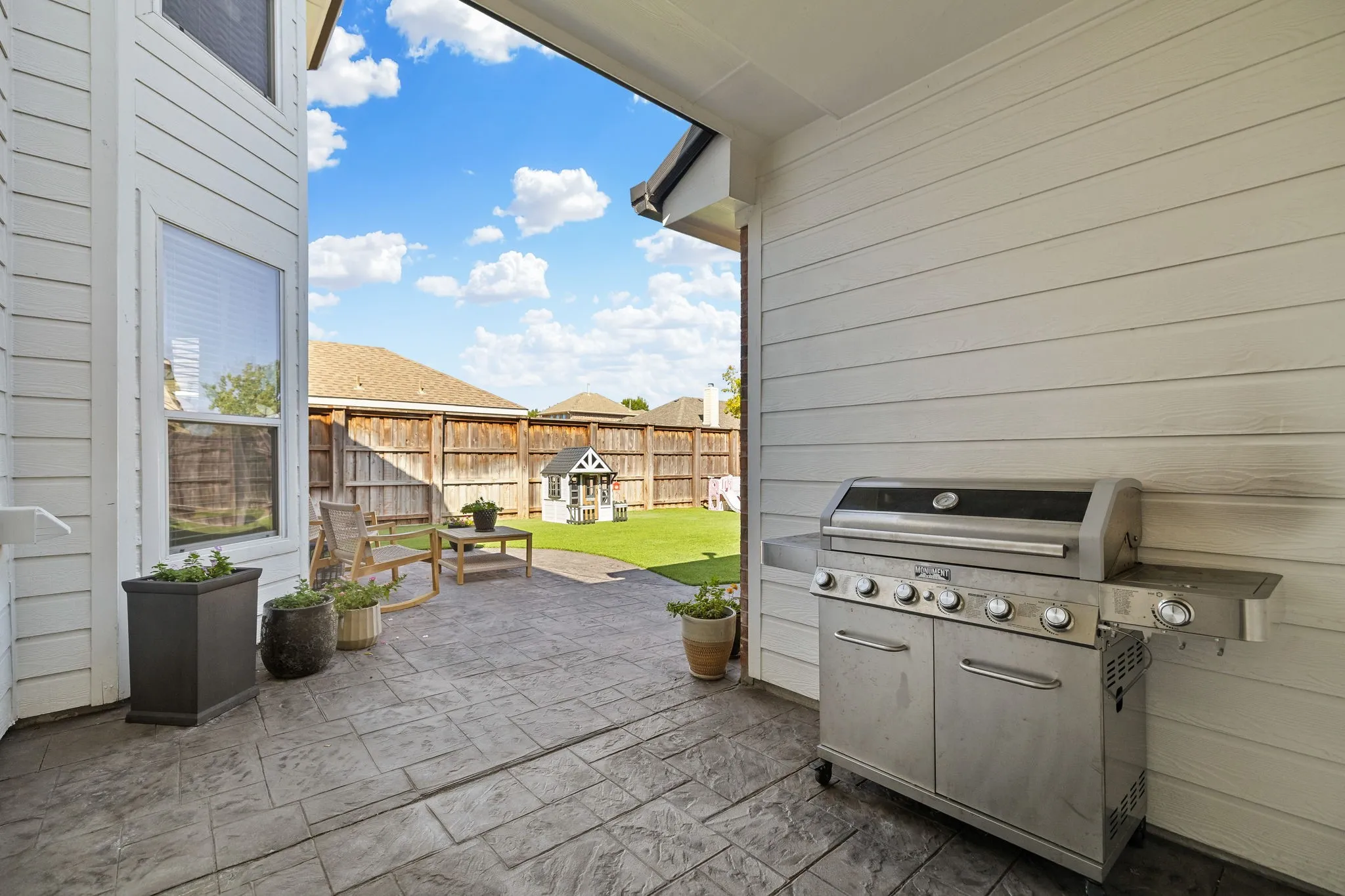 Single Family Residence For Sale in Collin County , 1625 Warm Springs Drive, Allen, Texas 75002, 4 Bedroom, 3 Bathroom, 2 Garage spaces, 2,660 Sqft, built in 2004, mls#21390011, Real Estate Agent in Allen, Homes For Sale in Collin county, Homes For Sale in Allen, Realtor in Allen Texas, Real Estate Brokerage Independent Realty Texas, Luminita Cordes Realtor