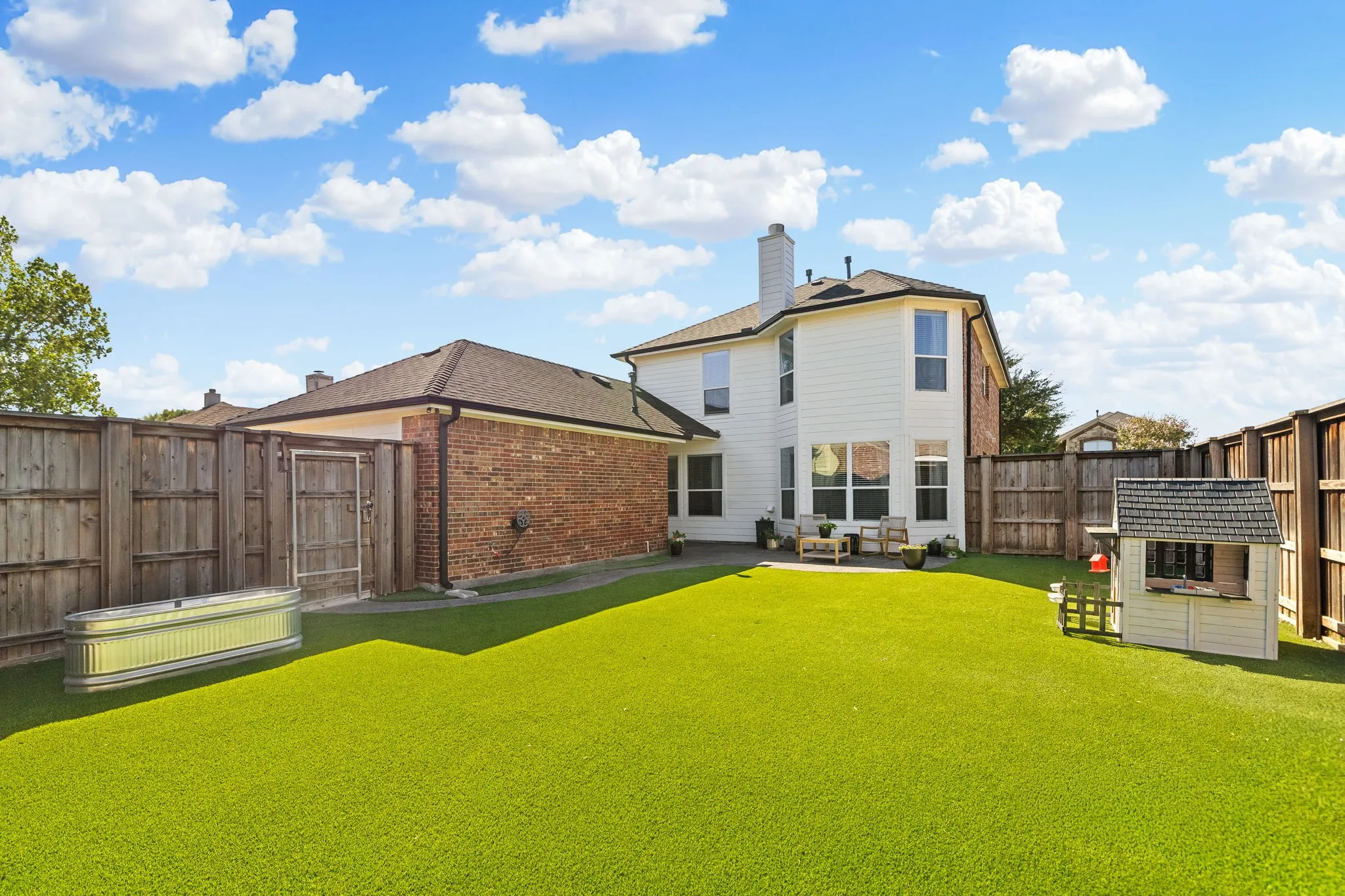 Single Family Residence For Sale in Collin County , 1625 Warm Springs Drive, Allen, Texas 75002, 4 Bedroom, 3 Bathroom, 2 Garage spaces, 2,660 Sqft, built in 2004, mls#21390011, Real Estate Agent in Allen, Homes For Sale in Collin county, Homes For Sale in Allen, Realtor in Allen Texas, Real Estate Brokerage Independent Realty Texas, Luminita Cordes Realtor