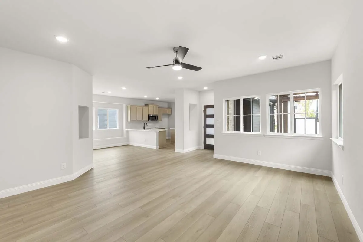 05-1640-edgeway-aubrey-open-living-dining-kitchen