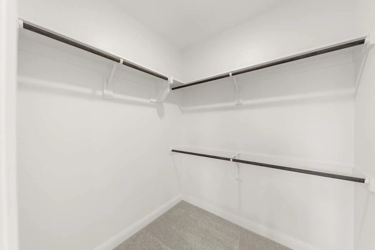 19-1640-edgeway-aubrey-second-walk-in-closet-storage