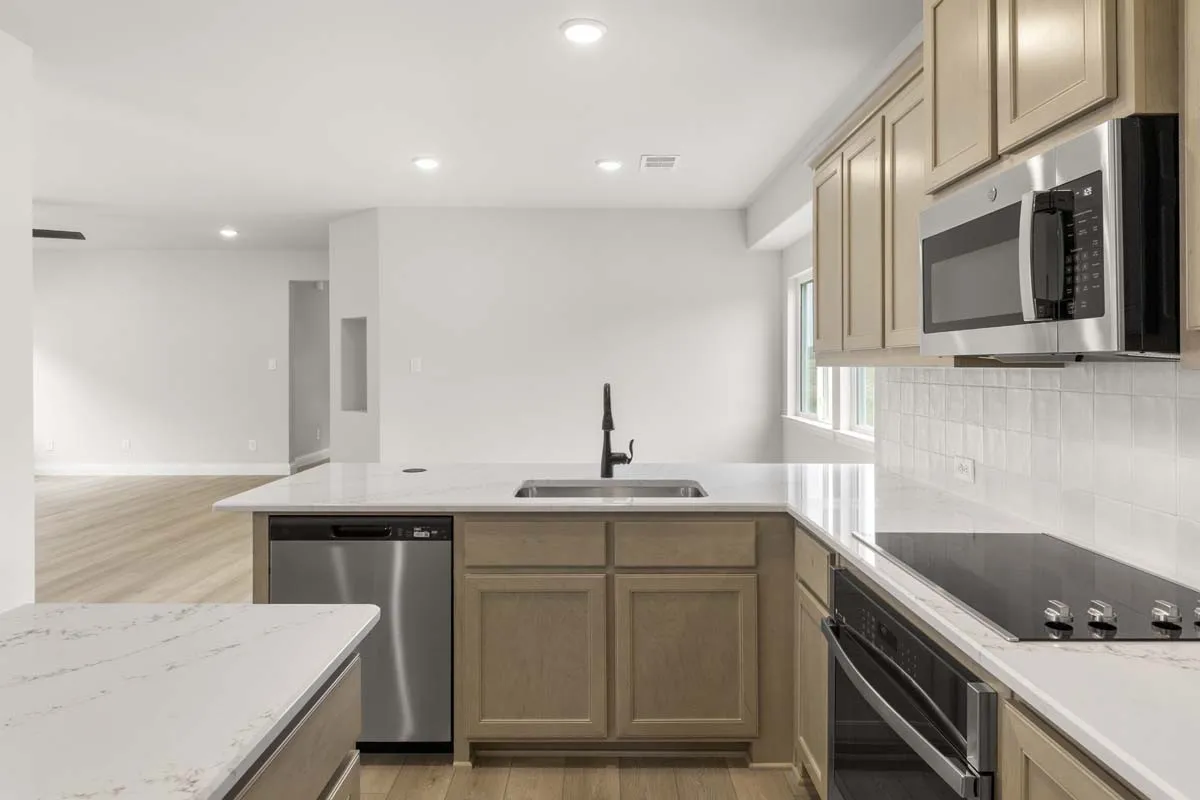09-1640-edgeway-aubrey-kitchen-quartz-countertops
