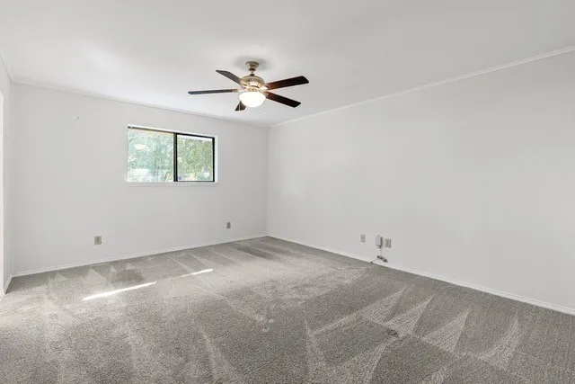 Single Family Residence For Rent in Hopkins County , 221 Azalea Drive, Sulphur Springs, Texas 75482, 3 Bedroom, 2 Bathroom, 2 Garage spaces, 1,731 Sqft, built in 1977, mls#21390647, Real Estate Agent in Sulphur Springs, Homes For Rent in Hopkins county, Homes For Rent in Sulphur Springs, Realtor in Sulphur Springs Texas, Real Estate Brokerage Independent Realty Texas, Luminita Cordes Realtor