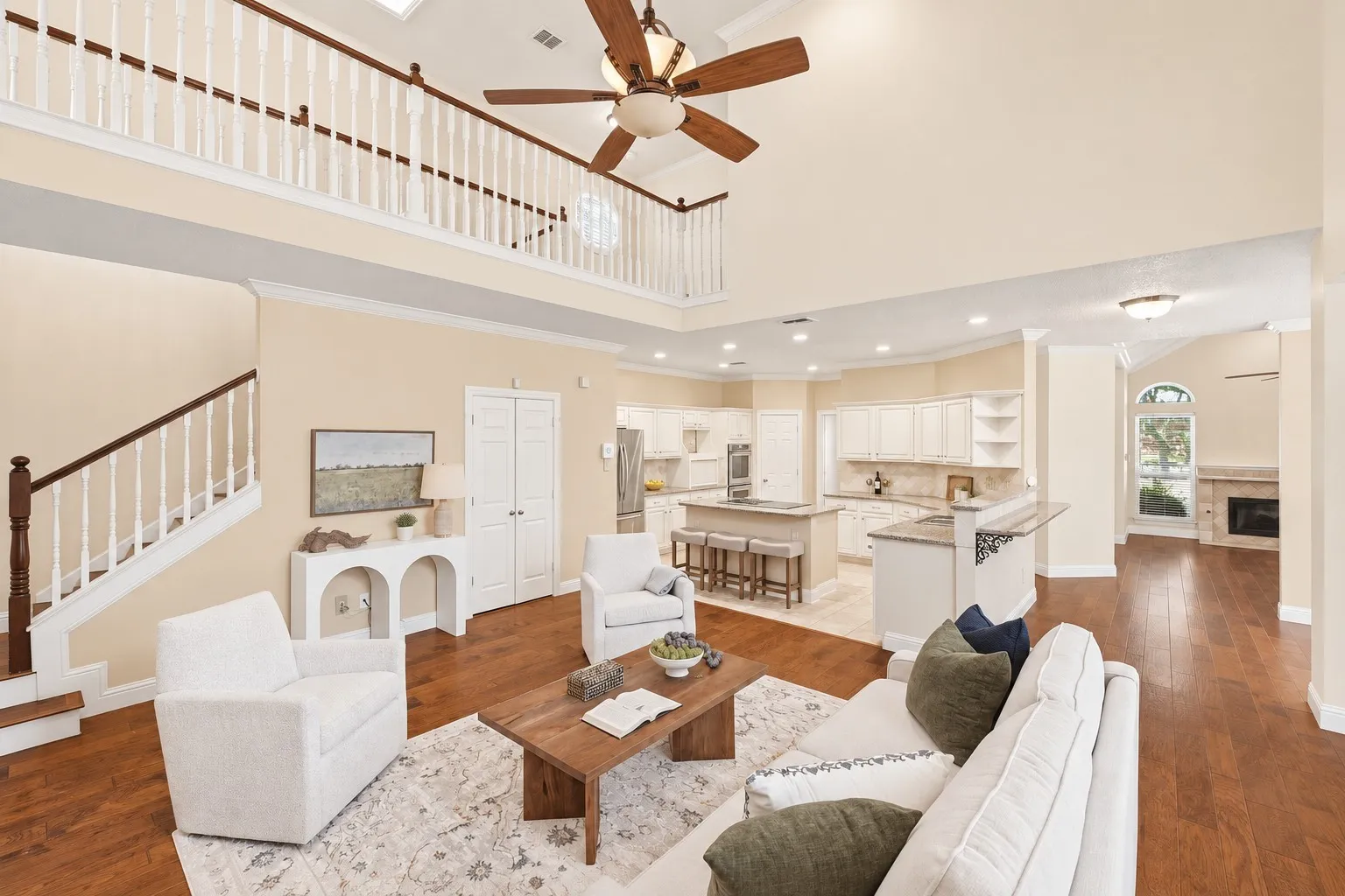 Single Family Residence For Sale in Dallas County , 3720 Camden Lane, Addison, Texas 75001, 3 Bedroom, 4 Bathroom, 2 Garage spaces, 2,510 Sqft, built in 1993, mls#21385807, Real Estate Agent in Addison, Homes For Sale in Dallas county, Homes For Sale in Addison, Realtor in Addison Texas, Real Estate Brokerage Independent Realty Texas, Luminita Cordes Realtor