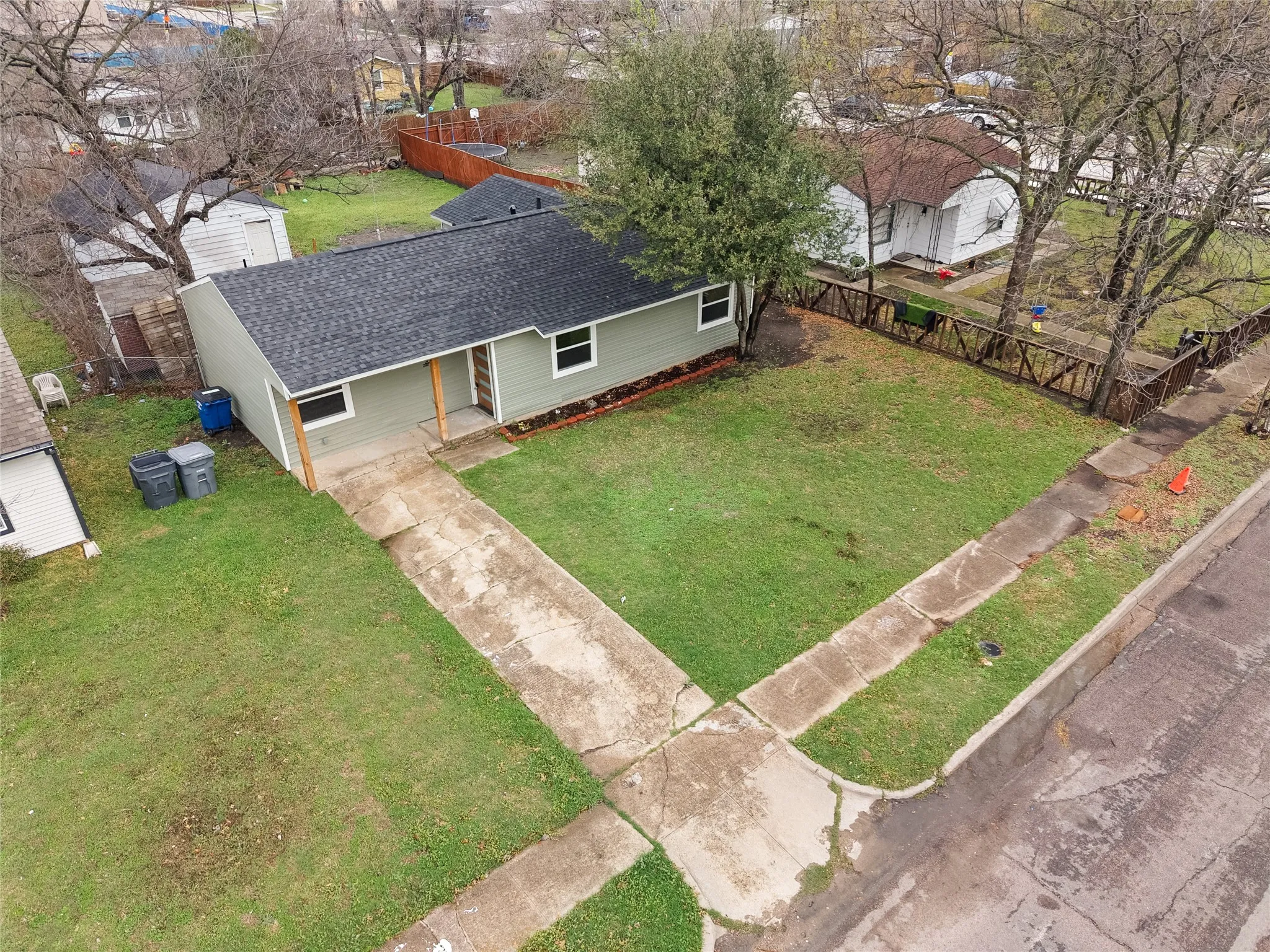 Single Family Residence For Sale in Dallas County , 2655 Larry Drive, Dallas, Texas 75228, 4 Bedroom, 2 Bathroom, 1 Garage spaces, 1,166 Sqft, built in 1954, mls#21390648, Real Estate Agent in Dallas, Homes For Sale in Dallas county, Homes For Sale in Dallas, Realtor in Dallas Texas, Real Estate Brokerage Independent Realty Texas, Luminita Cordes Realtor