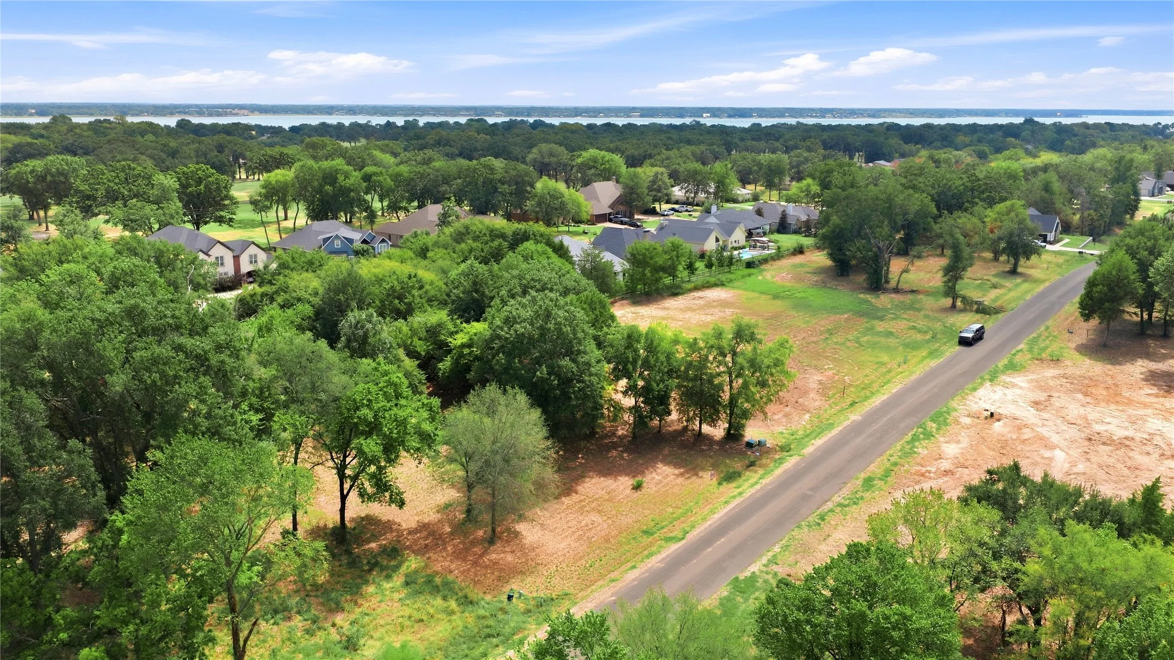 Unimproved Land For Sale in Kaufman County , 703 Clubview Drive, Mabank, Texas 75143, 0, 0, Garage spaces, 0 Sqft, built in 0, mls#21388260, Real Estate Agent in Mabank, Homes For Sale in Kaufman county, Homes For Sale in Mabank, Realtor in Mabank Texas, Real Estate Brokerage Independent Realty Texas, Luminita Cordes Realtor