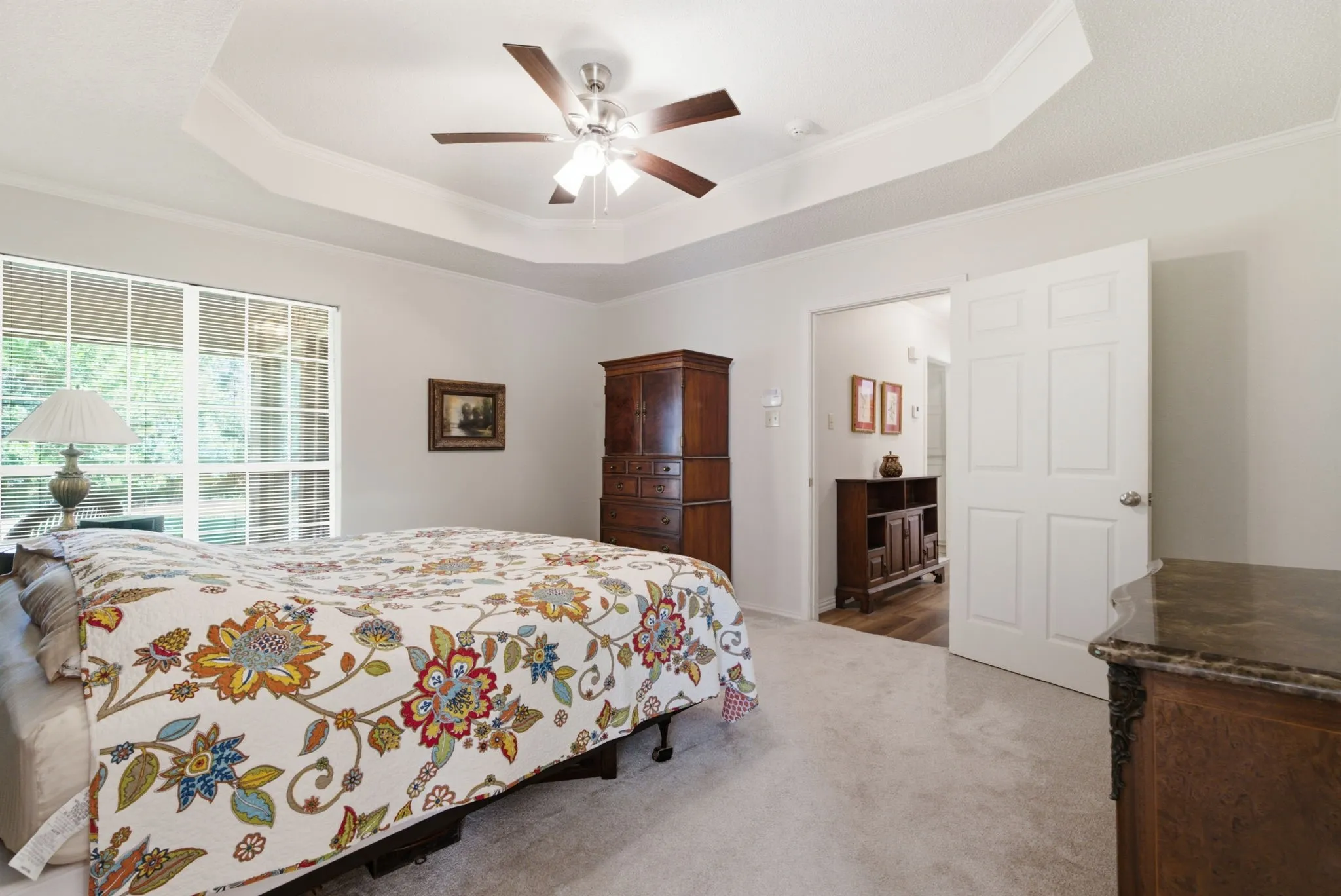 Single Family Residence For Sale in Smith County , 3309 Storey Lake Drive, Tyler, Texas 75707, 3 Bedroom, 2 Bathroom, 2 Garage spaces, 1,995 Sqft, built in 1993, mls#21390391, Real Estate Agent in Tyler, Homes For Sale in Smith county, Homes For Sale in Tyler, Realtor in Tyler Texas, Real Estate Brokerage Independent Realty Texas, Luminita Cordes Realtor