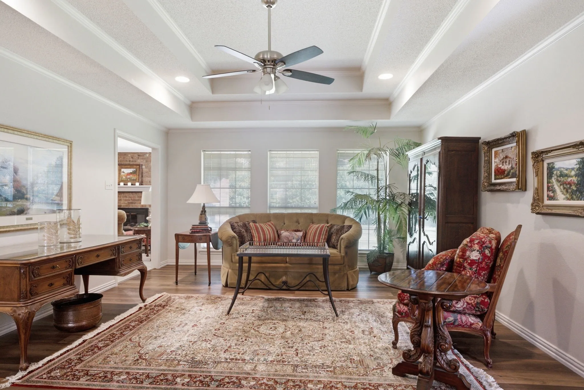 Single Family Residence For Sale in Smith County , 3309 Storey Lake Drive, Tyler, Texas 75707, 3 Bedroom, 2 Bathroom, 2 Garage spaces, 1,995 Sqft, built in 1993, mls#21390391, Real Estate Agent in Tyler, Homes For Sale in Smith county, Homes For Sale in Tyler, Realtor in Tyler Texas, Real Estate Brokerage Independent Realty Texas, Luminita Cordes Realtor
