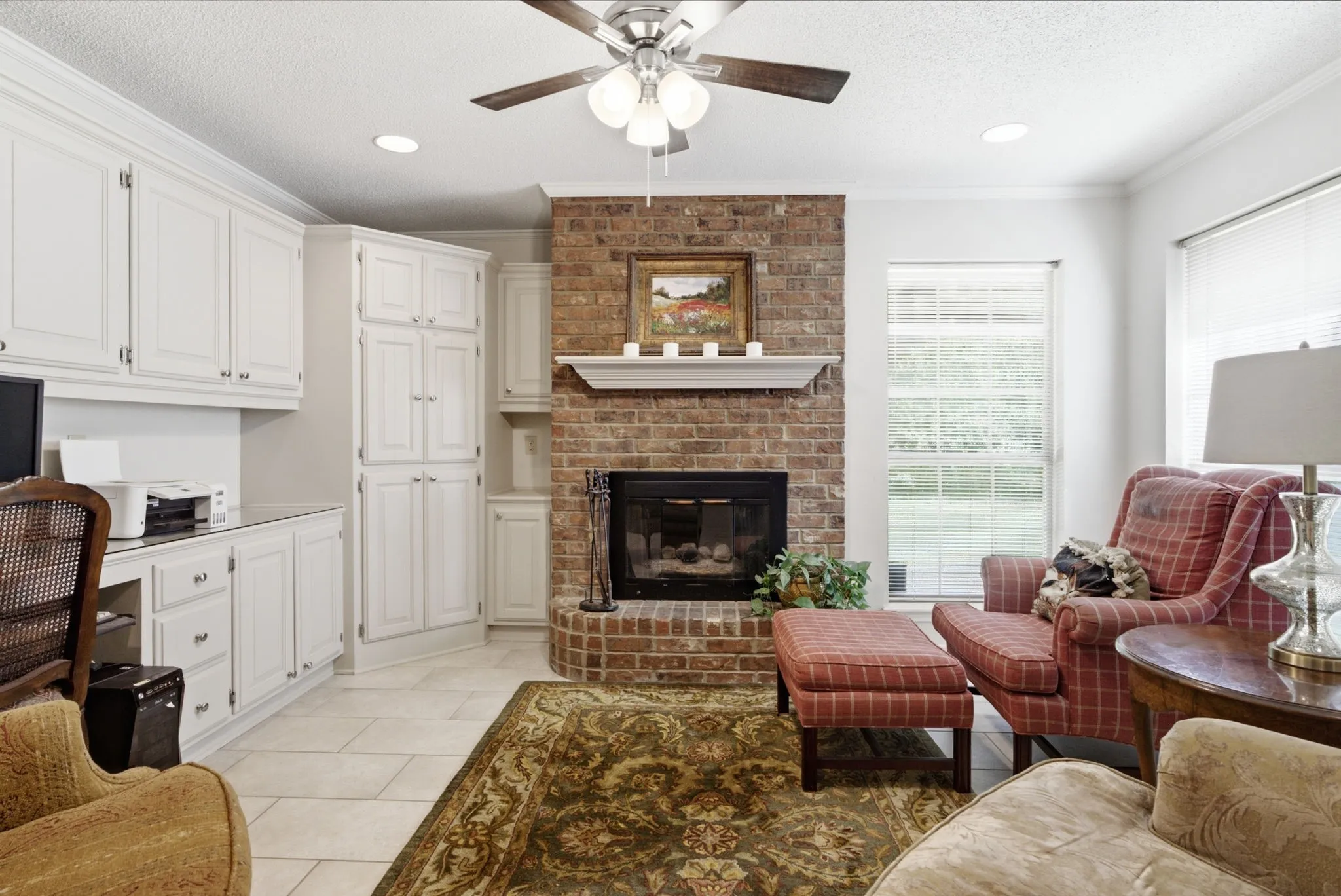 Single Family Residence For Sale in Smith County , 3309 Storey Lake Drive, Tyler, Texas 75707, 3 Bedroom, 2 Bathroom, 2 Garage spaces, 1,995 Sqft, built in 1993, mls#21390391, Real Estate Agent in Tyler, Homes For Sale in Smith county, Homes For Sale in Tyler, Realtor in Tyler Texas, Real Estate Brokerage Independent Realty Texas, Luminita Cordes Realtor