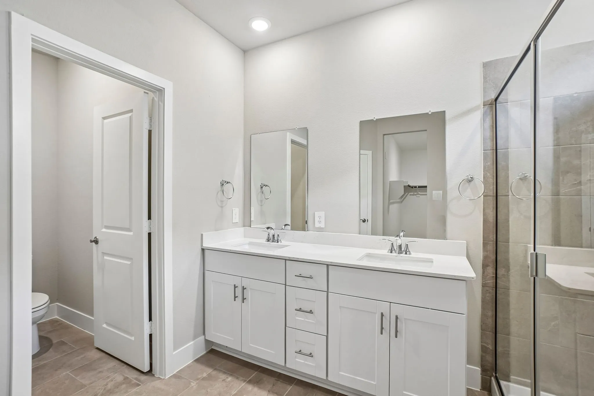 Photo is not of the actual home, but is an inspirational photo of builder’s model home and may depict options, furnishings, and/or decorator features that are not included.
