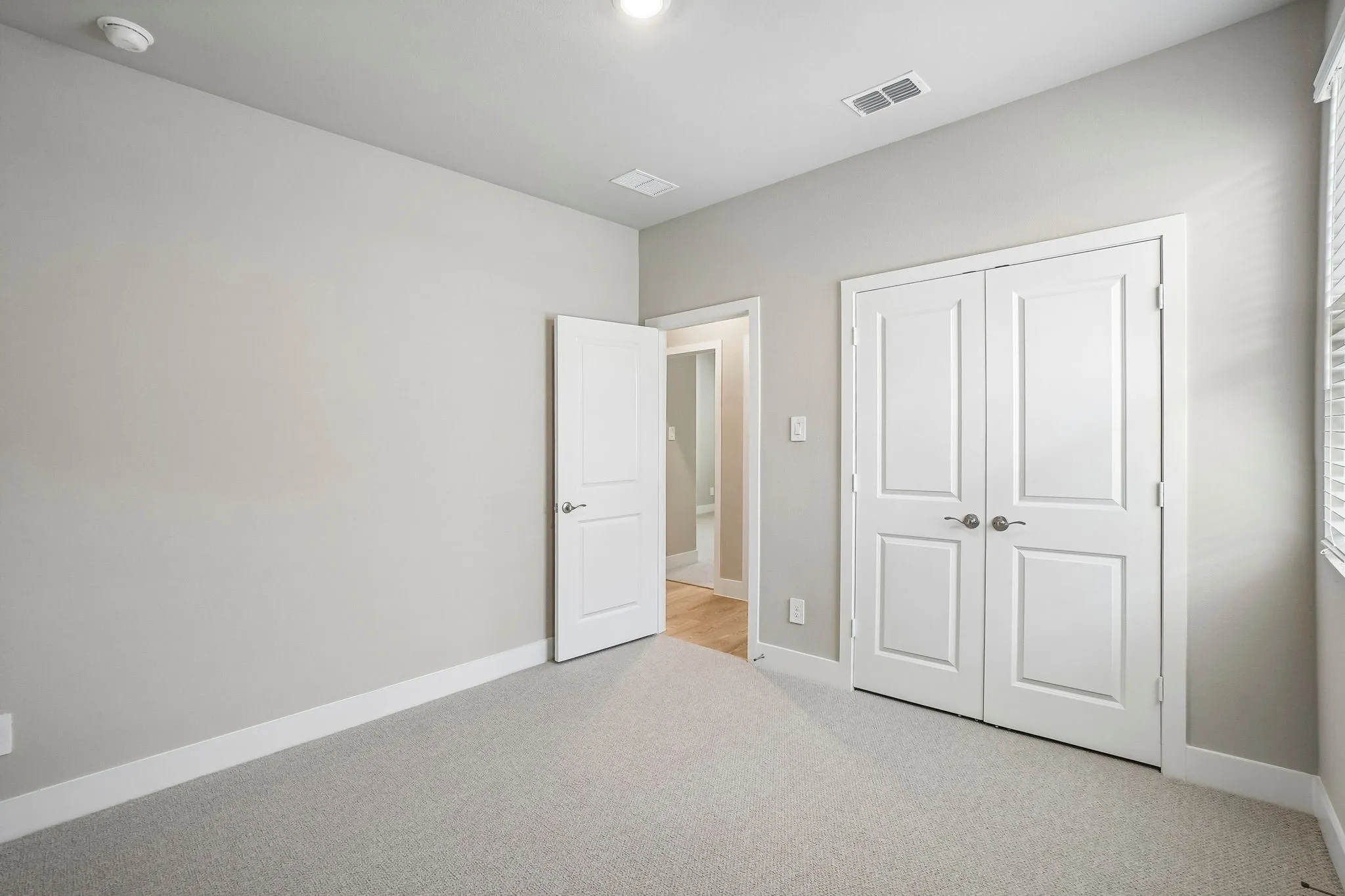 Photo is not of the actual home, but is an inspirational photo of builder’s model home and may depict options, furnishings, and/or decorator features that are not included.