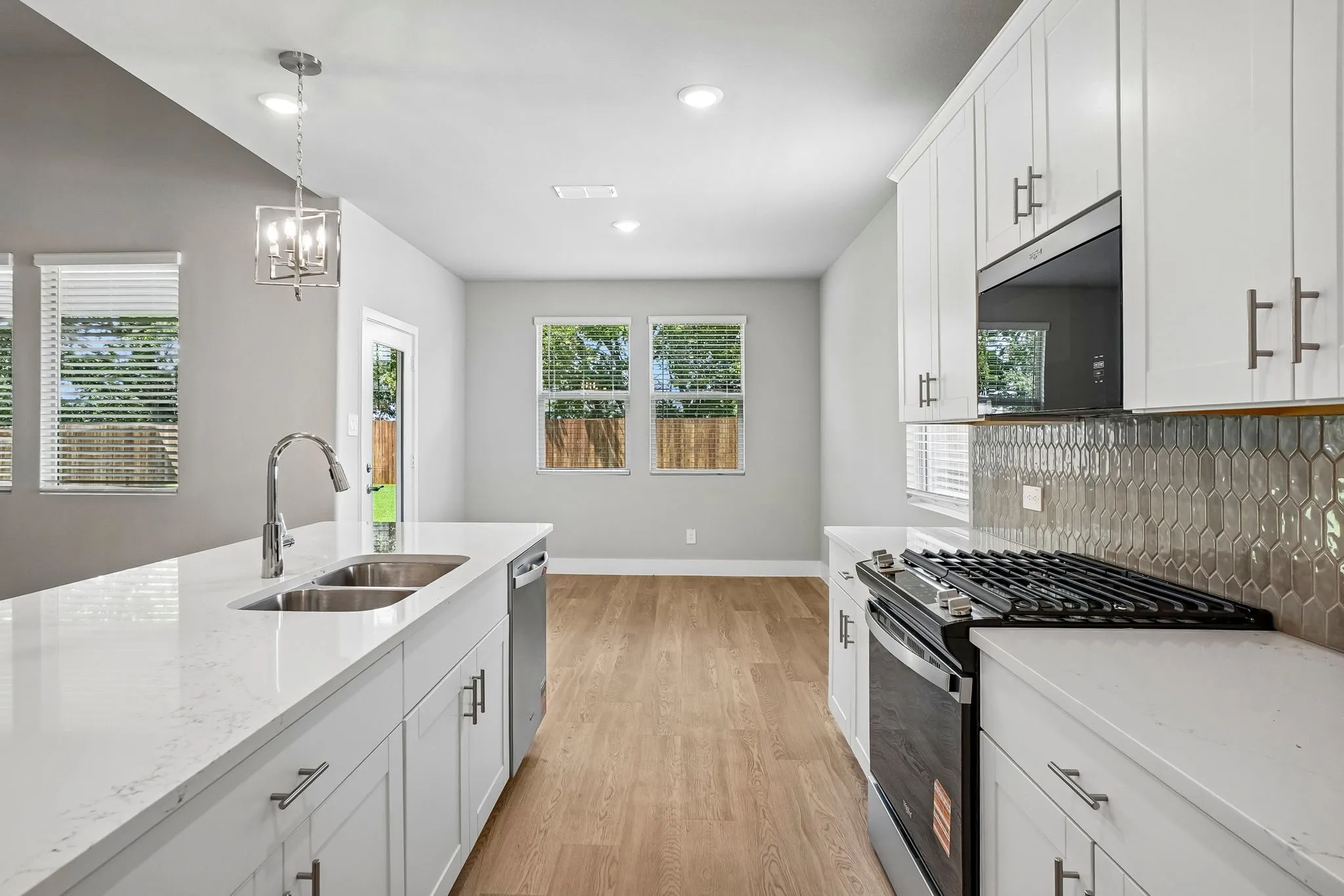 Photo is not of the actual home, but is an inspirational photo of builder’s model home and may depict options, furnishings, and/or decorator features that are not included.