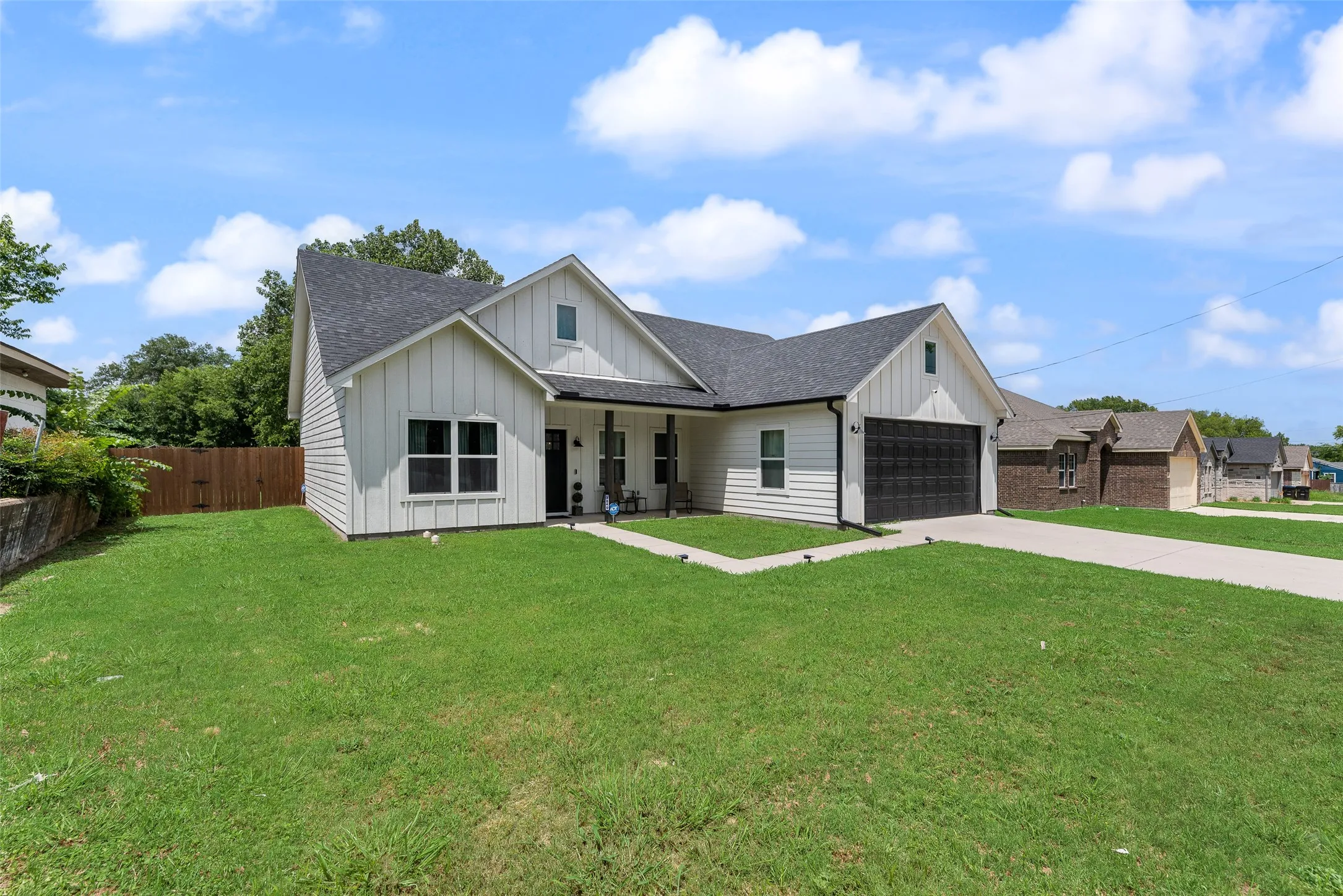 Single Family Residence For Rent