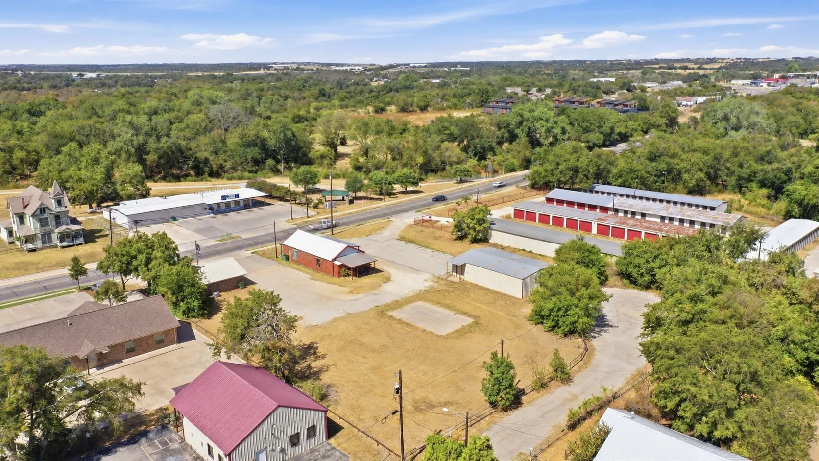 Retail For Sale in Erath County , 658 E Washington Street, Stephenville, Texas 76401, 0, 0, Garage spaces, 0 Sqft, built in 1970, mls#21388348, Real Estate Agent in Stephenville, Homes For Sale in Erath county, Homes For Sale in Stephenville, Realtor in Stephenville Texas, Real Estate Brokerage Independent Realty Texas, Luminita Cordes Realtor