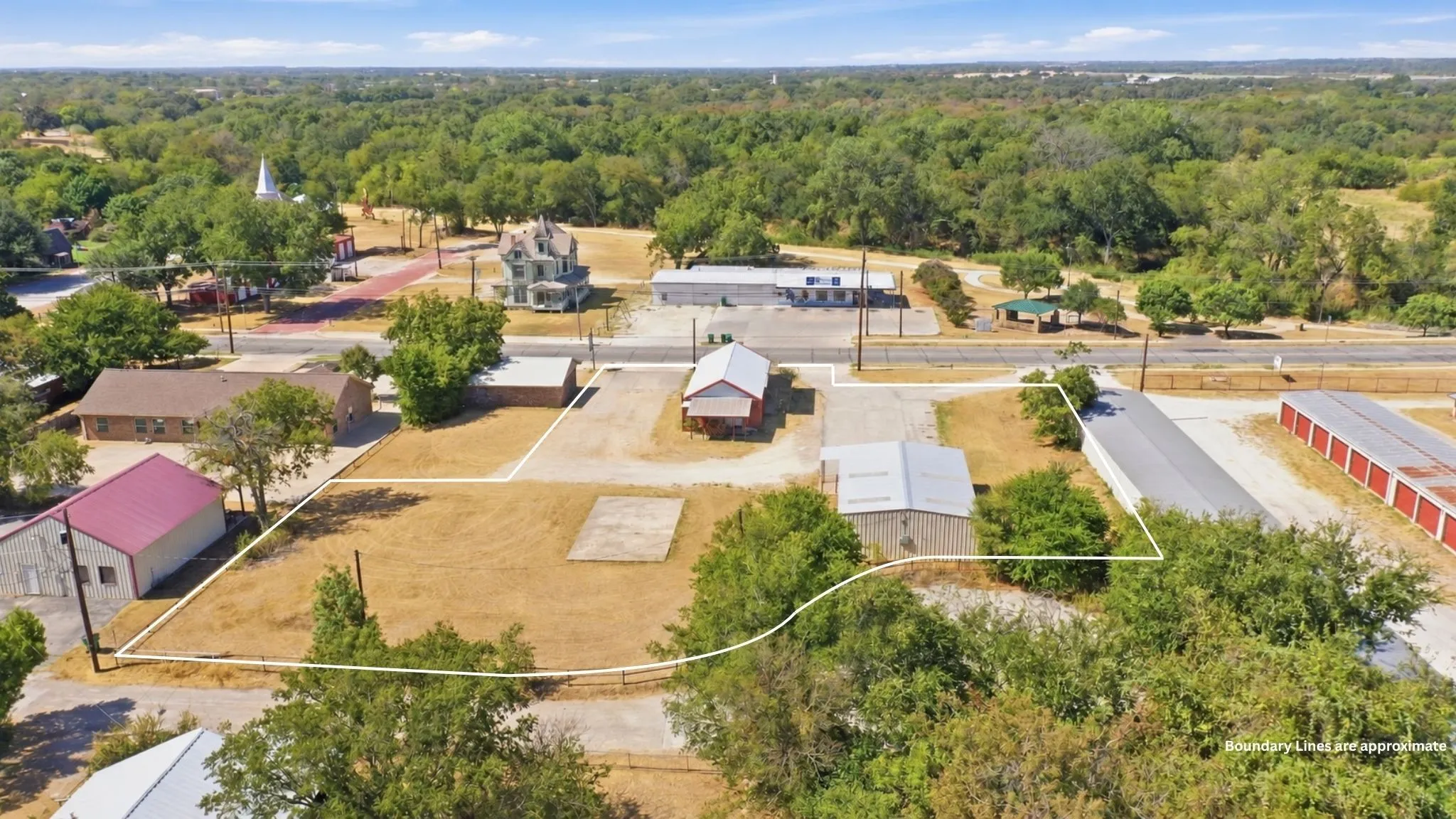 Retail For Sale in Erath County , 658 E Washington Street, Stephenville, Texas 76401, 0, 0, Garage spaces, 0 Sqft, built in 1970, mls#21388348, Real Estate Agent in Stephenville, Homes For Sale in Erath county, Homes For Sale in Stephenville, Realtor in Stephenville Texas, Real Estate Brokerage Independent Realty Texas, Luminita Cordes Realtor