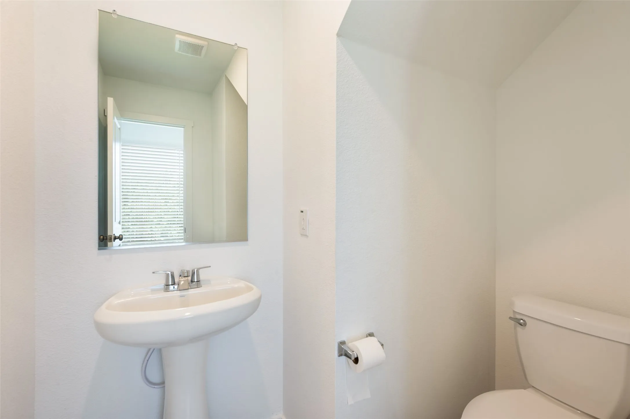 Single Family Residence For Rent in Denton County , 12104 Steeplechase Drive, Providence Village, Texas 76227, 4 Bedroom, 3 Bathroom, 1 Garage spaces, 1,535 Sqft, built in 2026, mls#21388836, Real Estate Agent in Providence Village, Homes For Rent in Denton county, Homes For Rent in Providence Village, Realtor in Providence Village Texas, Real Estate Brokerage Independent Realty Texas, Luminita Cordes Realtor