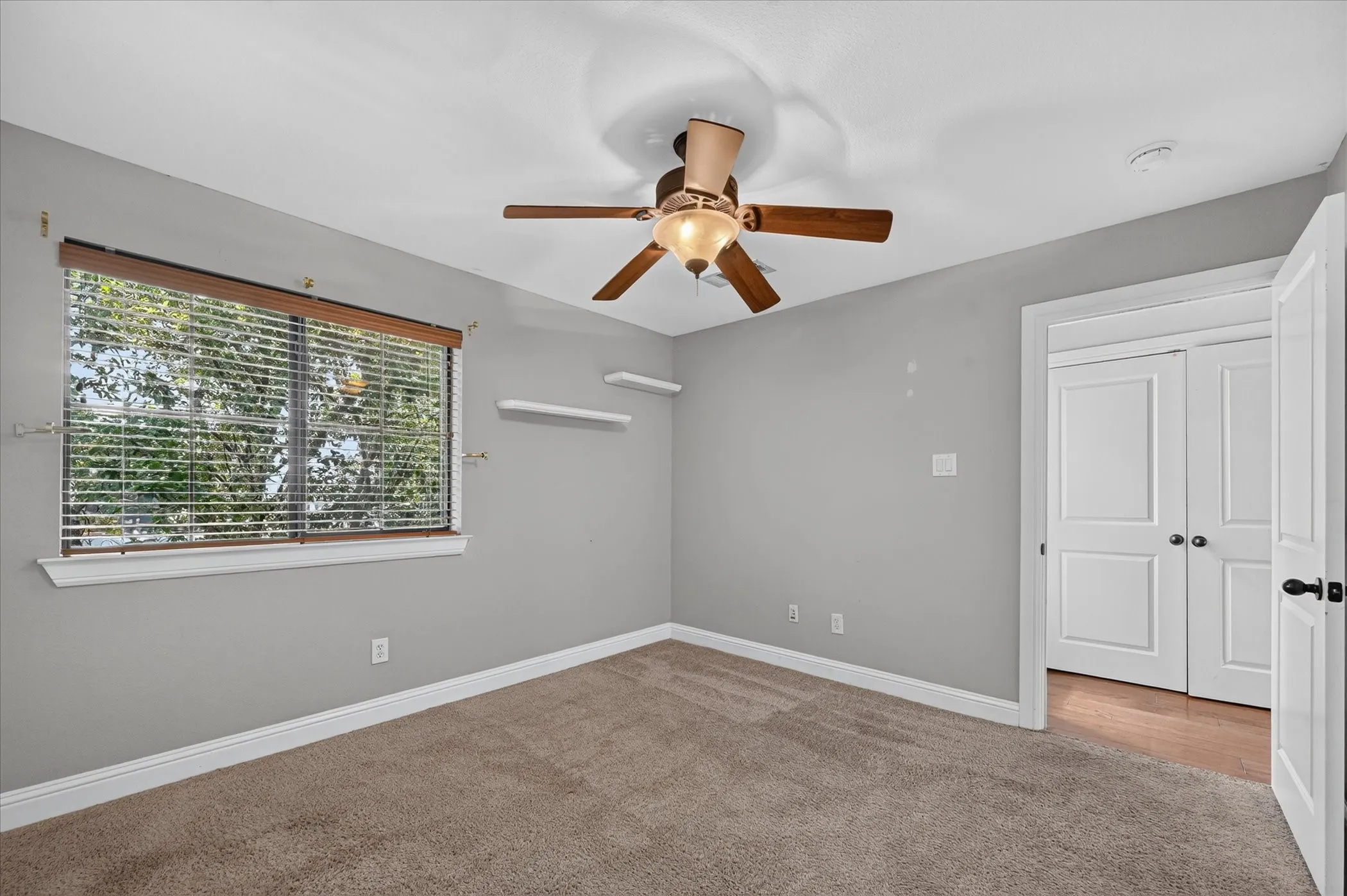 Townhouse For Sale in Dallas County , 3036 Carmel Street, Dallas, Texas 75204, 3 Bedroom, 4 Bathroom, 2 Garage spaces, 1,947 Sqft, built in 2005, mls#21388254, Real Estate Agent in Dallas, Homes For Sale in Dallas county, Homes For Sale in Dallas, Realtor in Dallas Texas, Real Estate Brokerage Independent Realty Texas, Luminita Cordes Realtor