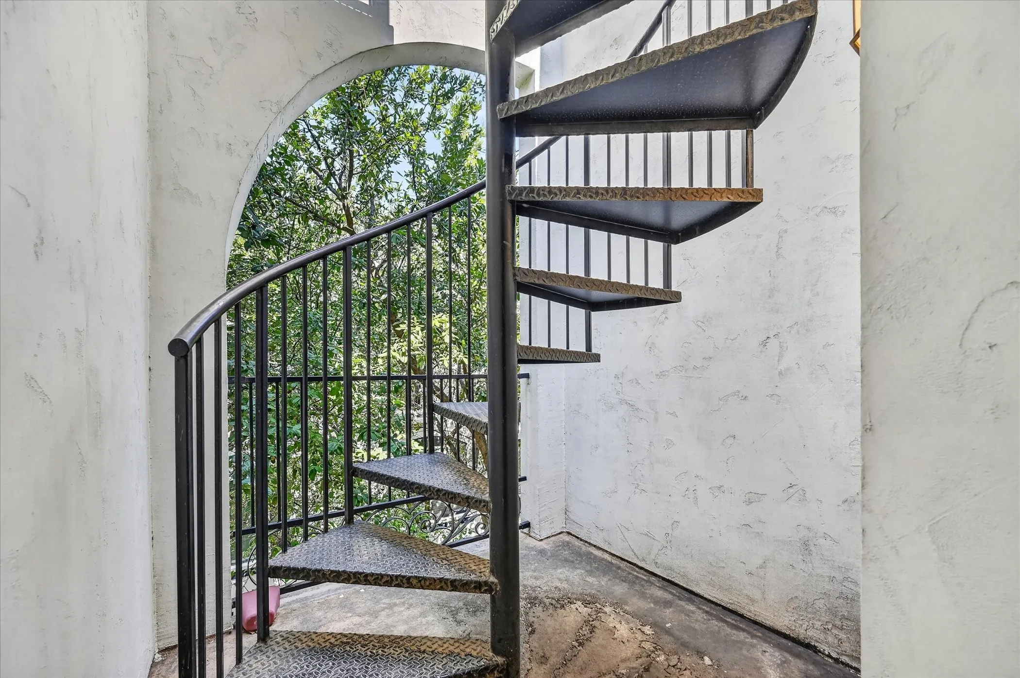 Townhouse For Sale in Dallas County , 3036 Carmel Street, Dallas, Texas 75204, 3 Bedroom, 4 Bathroom, 2 Garage spaces, 1,947 Sqft, built in 2005, mls#21388254, Real Estate Agent in Dallas, Homes For Sale in Dallas county, Homes For Sale in Dallas, Realtor in Dallas Texas, Real Estate Brokerage Independent Realty Texas, Luminita Cordes Realtor