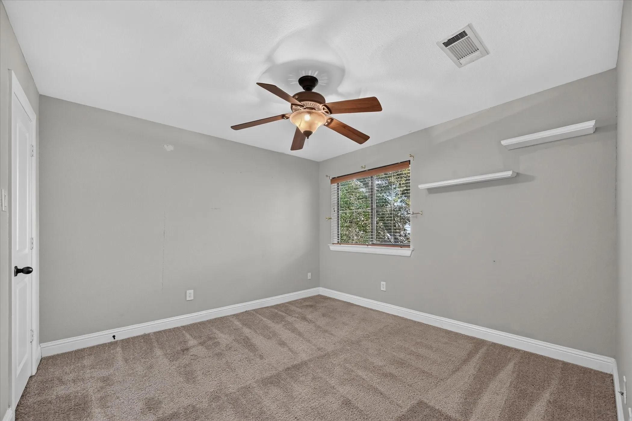 Townhouse For Sale in Dallas County , 3036 Carmel Street, Dallas, Texas 75204, 3 Bedroom, 4 Bathroom, 2 Garage spaces, 1,947 Sqft, built in 2005, mls#21388254, Real Estate Agent in Dallas, Homes For Sale in Dallas county, Homes For Sale in Dallas, Realtor in Dallas Texas, Real Estate Brokerage Independent Realty Texas, Luminita Cordes Realtor