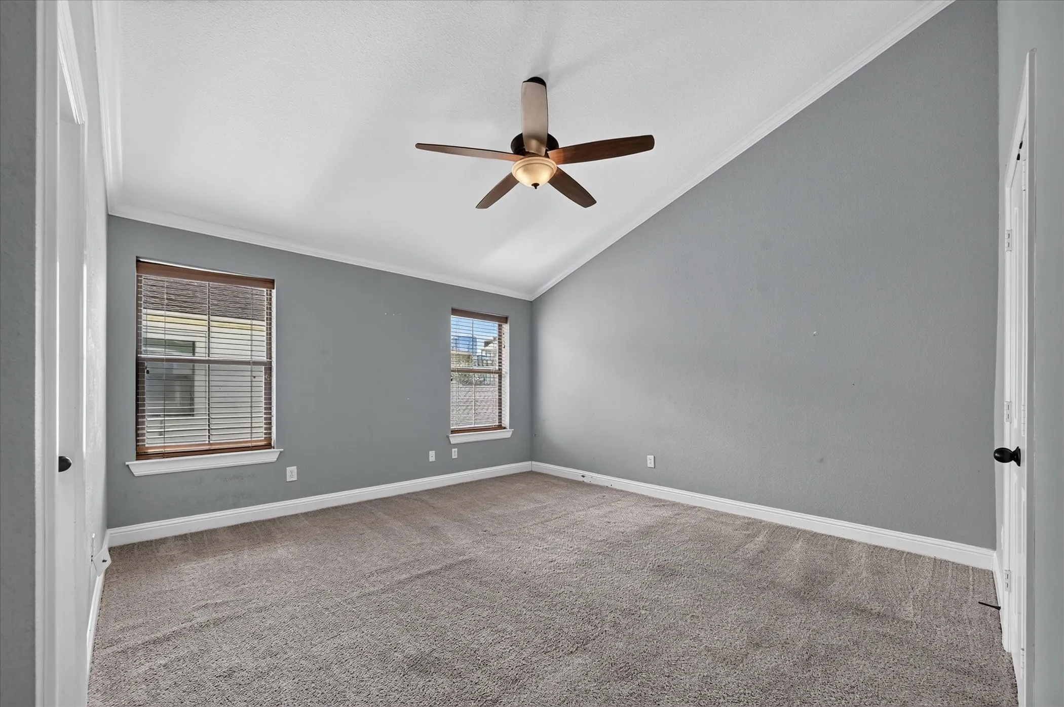 Townhouse For Sale in Dallas County , 3036 Carmel Street, Dallas, Texas 75204, 3 Bedroom, 4 Bathroom, 2 Garage spaces, 1,947 Sqft, built in 2005, mls#21388254, Real Estate Agent in Dallas, Homes For Sale in Dallas county, Homes For Sale in Dallas, Realtor in Dallas Texas, Real Estate Brokerage Independent Realty Texas, Luminita Cordes Realtor