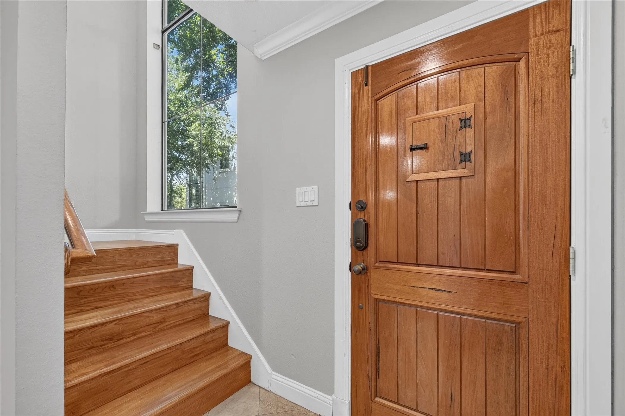 Townhouse For Sale in Dallas County , 3036 Carmel Street, Dallas, Texas 75204, 3 Bedroom, 4 Bathroom, 2 Garage spaces, 1,947 Sqft, built in 2005, mls#21388254, Real Estate Agent in Dallas, Homes For Sale in Dallas county, Homes For Sale in Dallas, Realtor in Dallas Texas, Real Estate Brokerage Independent Realty Texas, Luminita Cordes Realtor