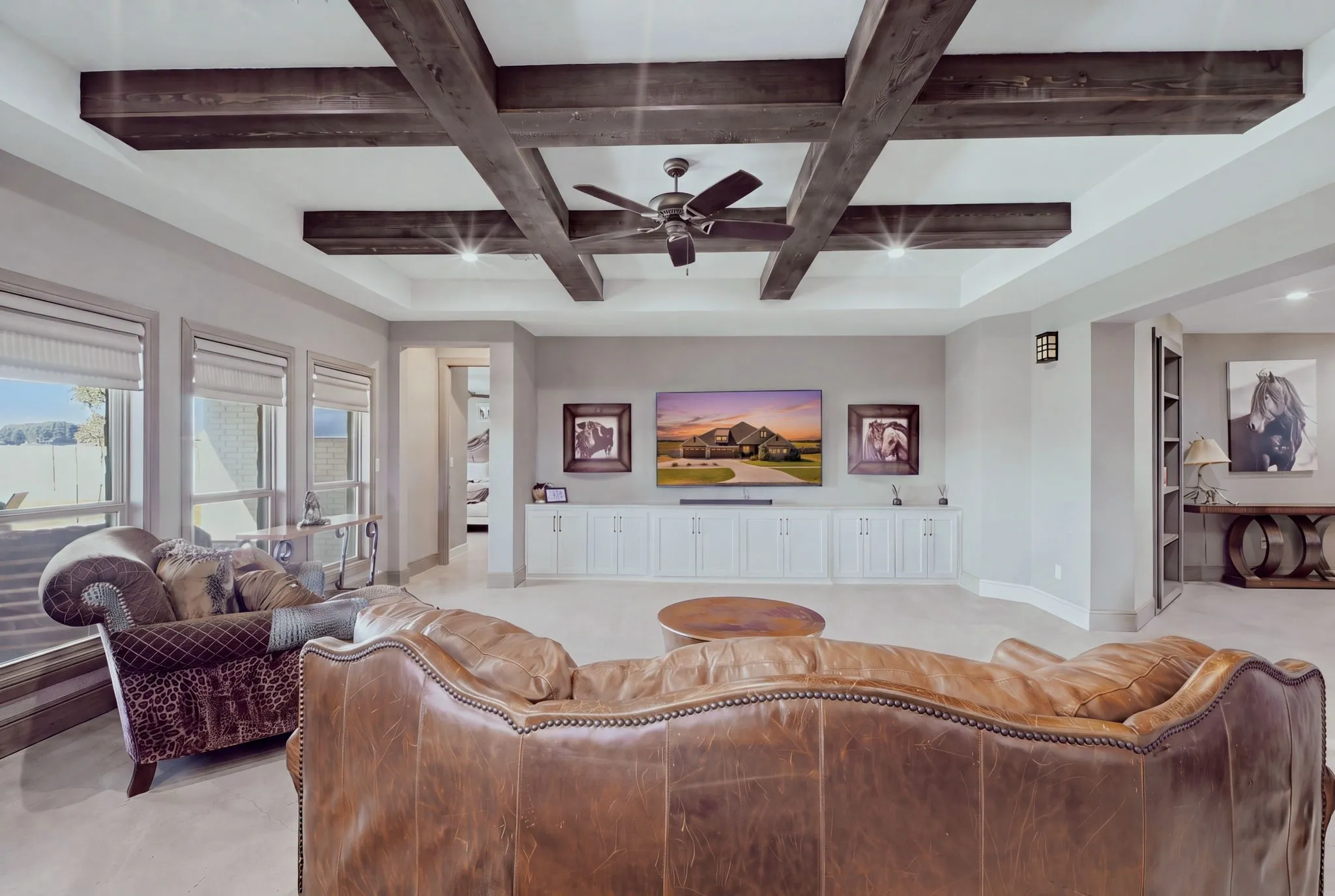 Single Family Residence For Sale in Grayson County , 568 Crow Road, Whitesboro, Texas 76273, 4 Bedroom, 4 Bathroom, 4 Garage spaces, 3,410 Sqft, built in 2018, mls#21387478, Real Estate Agent in Whitesboro, Homes For Sale in Grayson county, Homes For Sale in Whitesboro, Realtor in Whitesboro Texas, Real Estate Brokerage Independent Realty Texas, Luminita Cordes Realtor