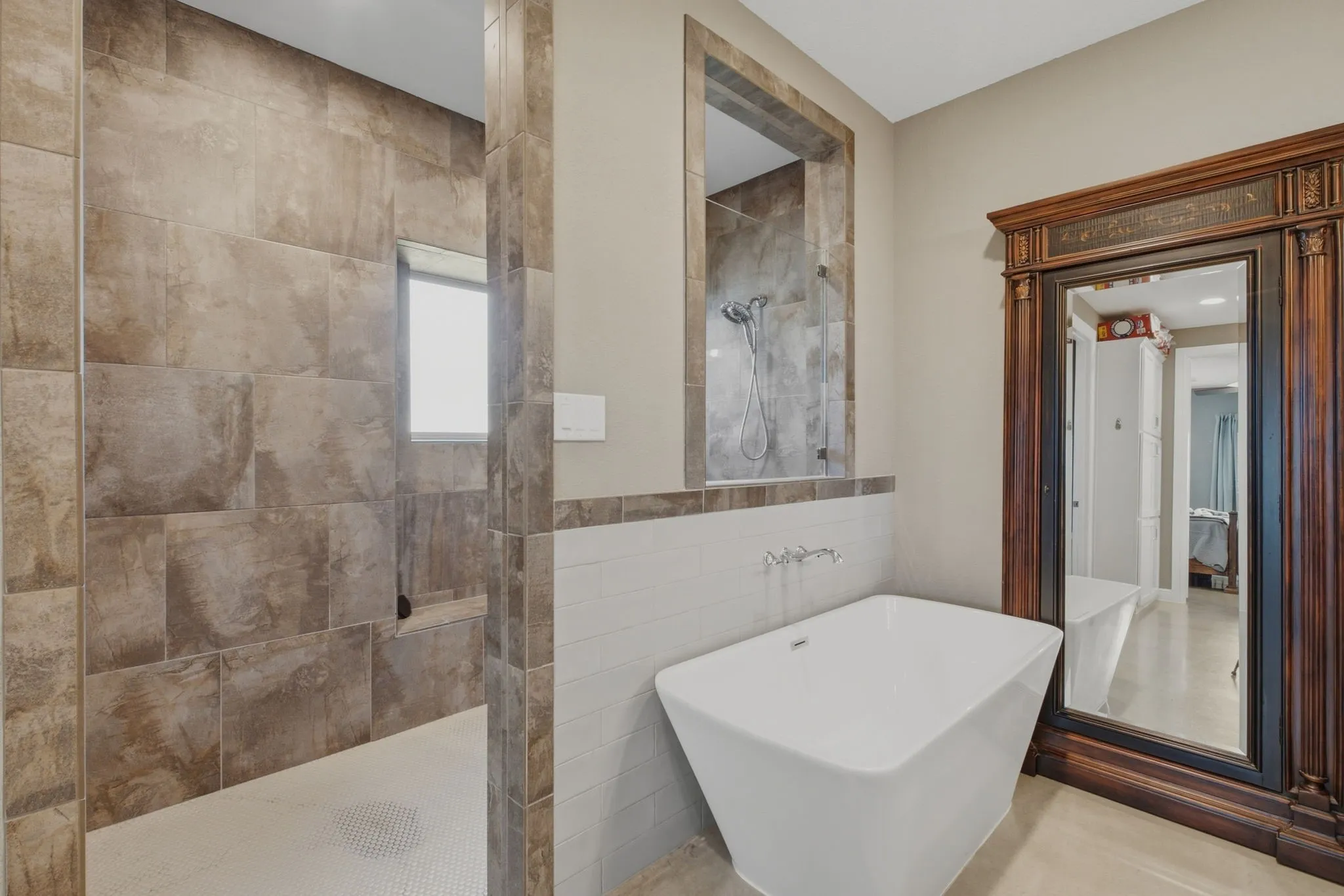 Single Family Residence For Sale in Grayson County , 568 Crow Road, Whitesboro, Texas 76273, 4 Bedroom, 4 Bathroom, 4 Garage spaces, 3,410 Sqft, built in 2018, mls#21387478, Real Estate Agent in Whitesboro, Homes For Sale in Grayson county, Homes For Sale in Whitesboro, Realtor in Whitesboro Texas, Real Estate Brokerage Independent Realty Texas, Luminita Cordes Realtor