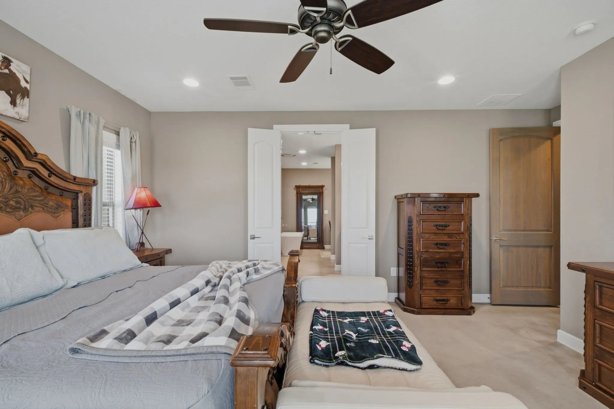 Single Family Residence For Sale in Grayson County , 568 Crow Road, Whitesboro, Texas 76273, 4 Bedroom, 4 Bathroom, 4 Garage spaces, 3,410 Sqft, built in 2018, mls#21387478, Real Estate Agent in Whitesboro, Homes For Sale in Grayson county, Homes For Sale in Whitesboro, Realtor in Whitesboro Texas, Real Estate Brokerage Independent Realty Texas, Luminita Cordes Realtor