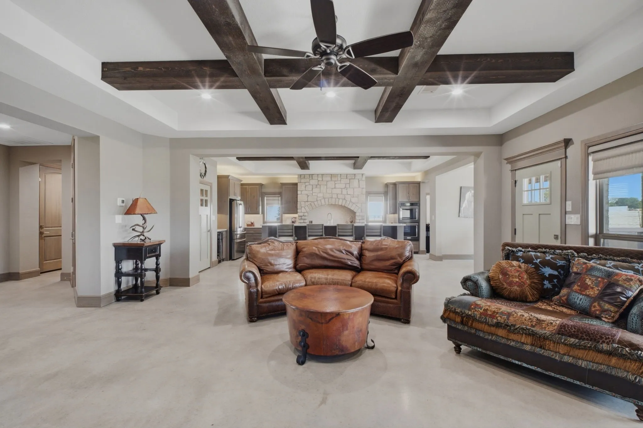 Single Family Residence For Sale in Grayson County , 568 Crow Road, Whitesboro, Texas 76273, 4 Bedroom, 4 Bathroom, 4 Garage spaces, 3,410 Sqft, built in 2018, mls#21387478, Real Estate Agent in Whitesboro, Homes For Sale in Grayson county, Homes For Sale in Whitesboro, Realtor in Whitesboro Texas, Real Estate Brokerage Independent Realty Texas, Luminita Cordes Realtor