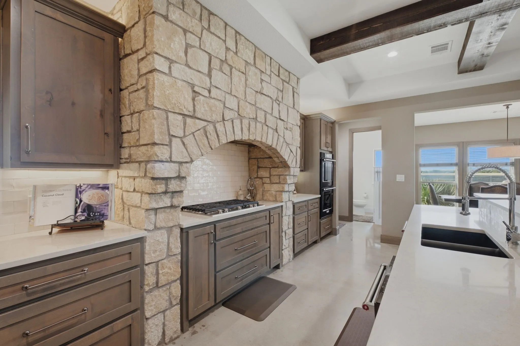Single Family Residence For Sale in Grayson County , 568 Crow Road, Whitesboro, Texas 76273, 4 Bedroom, 4 Bathroom, 4 Garage spaces, 3,410 Sqft, built in 2018, mls#21387478, Real Estate Agent in Whitesboro, Homes For Sale in Grayson county, Homes For Sale in Whitesboro, Realtor in Whitesboro Texas, Real Estate Brokerage Independent Realty Texas, Luminita Cordes Realtor