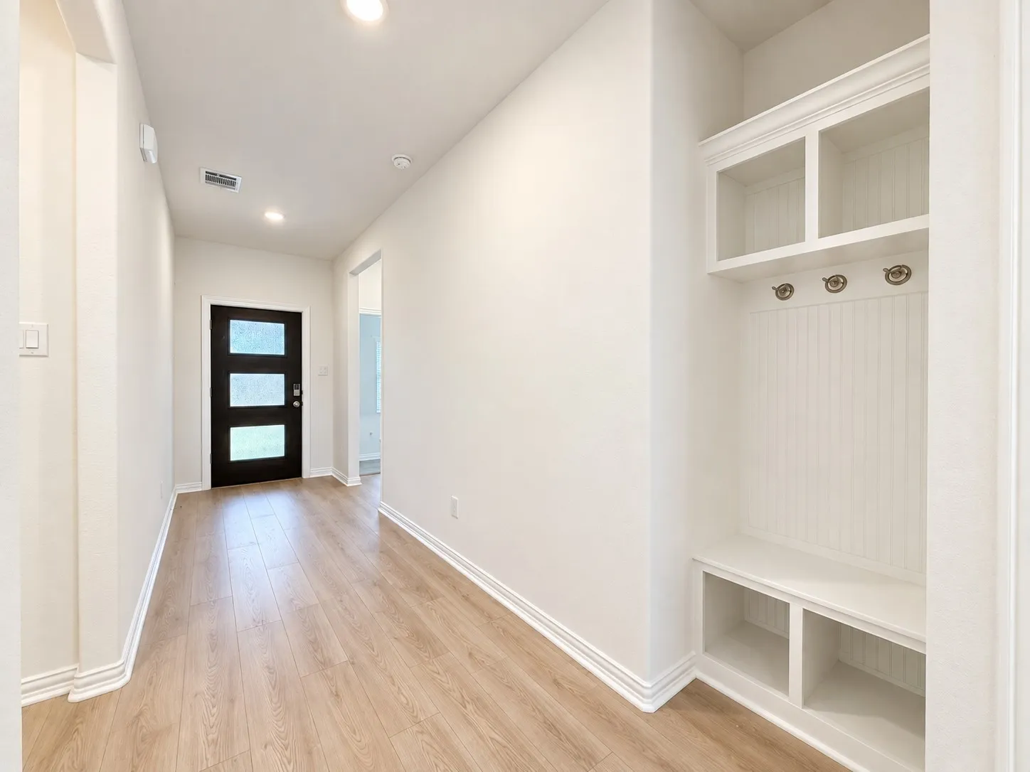Single Family Residence For Rent in Denton County , 2013 Bayou Glen Drive, Denton, Texas 76207, 3 Bedroom, 2 Bathroom, 2 Garage spaces, 1,518 Sqft, built in 2026, mls#21390518, Real Estate Agent in Denton, Homes For Rent in Denton county, Homes For Rent in Denton, Realtor in Denton Texas, Real Estate Brokerage Independent Realty Texas, Luminita Cordes Realtor