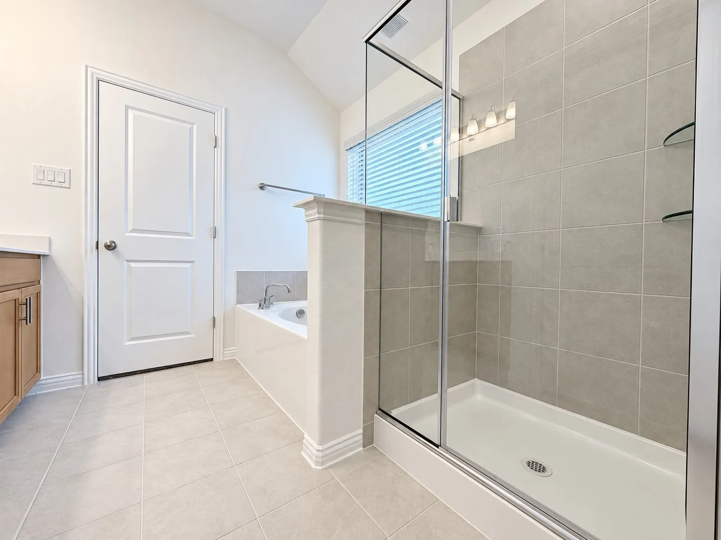 Single Family Residence For Rent in Denton County , 2013 Bayou Glen Drive, Denton, Texas 76207, 3 Bedroom, 2 Bathroom, 2 Garage spaces, 1,518 Sqft, built in 2026, mls#21390518, Real Estate Agent in Denton, Homes For Rent in Denton county, Homes For Rent in Denton, Realtor in Denton Texas, Real Estate Brokerage Independent Realty Texas, Luminita Cordes Realtor