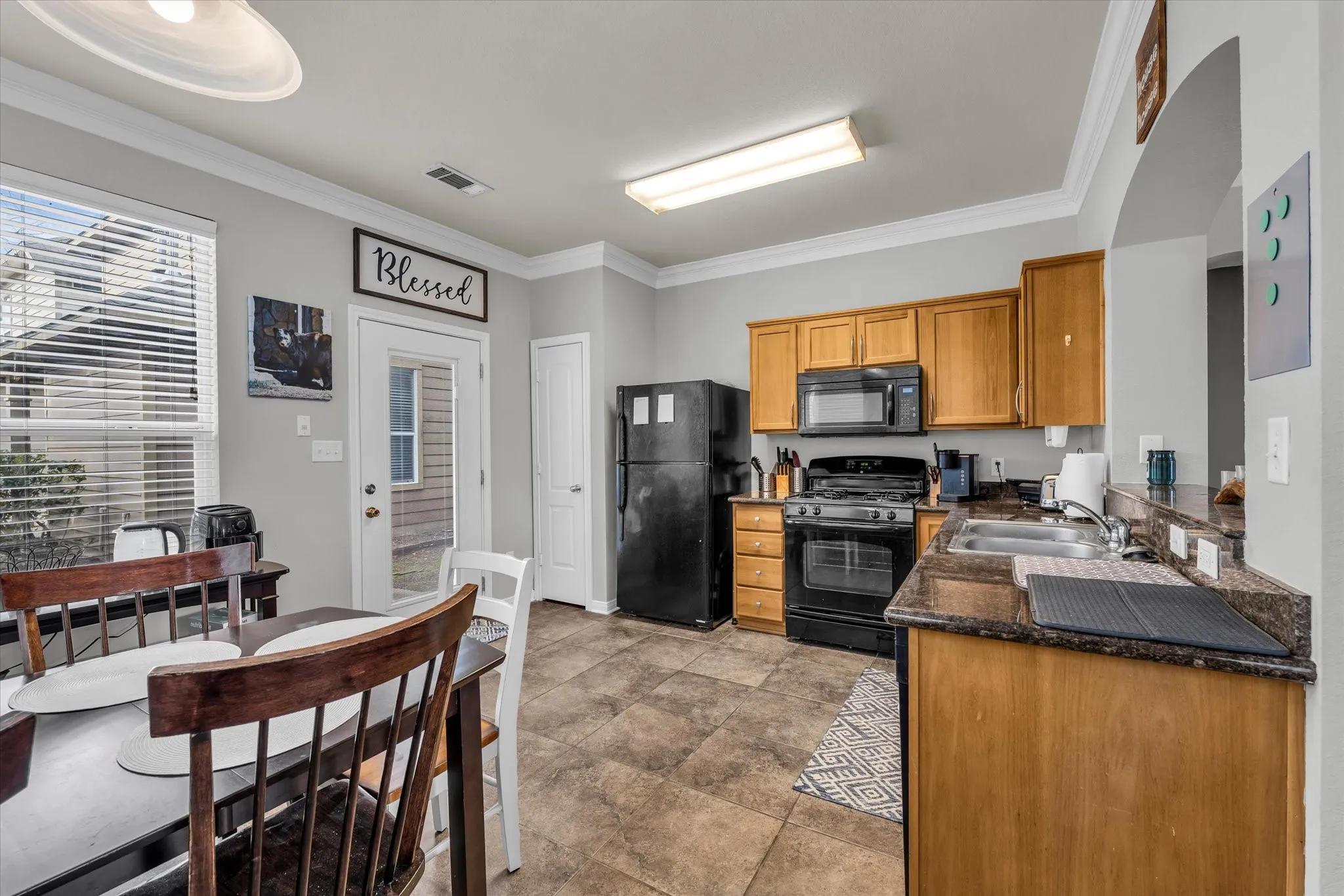 Condominium For Sale in Mc Lennan County , 2513 S 2nd Street 1B, Waco, Texas 76706, 3 Bedroom, 4 Bathroom, Garage spaces, 1,722 Sqft, built in 2008, mls#21390664, Real Estate Agent in Waco, Homes For Sale in Mc Lennan county, Homes For Sale in Waco, Realtor in Waco Texas, Real Estate Brokerage Independent Realty Texas, Luminita Cordes Realtor
