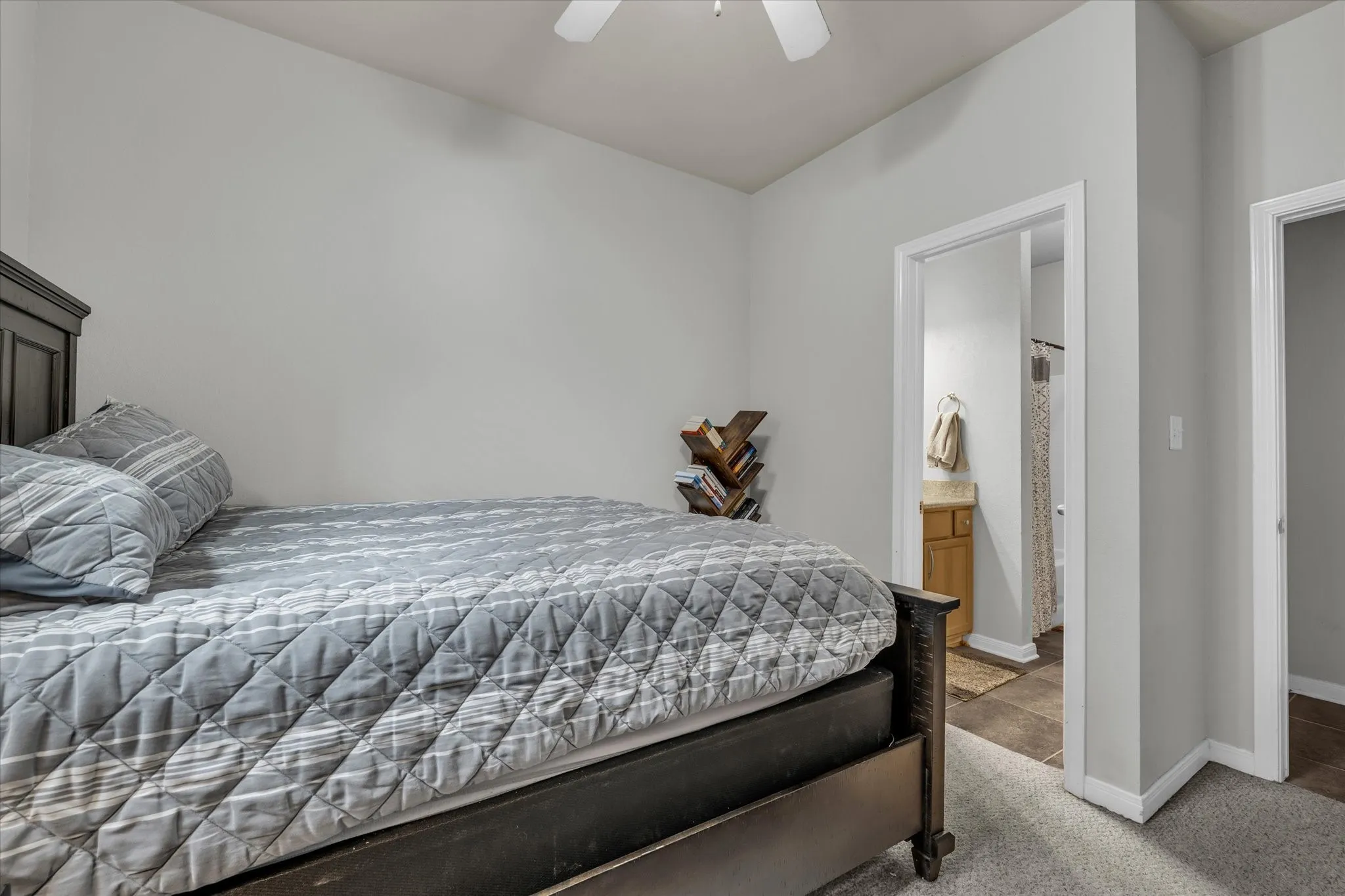 Condominium For Sale in Mc Lennan County , 2513 S 2nd Street 1B, Waco, Texas 76706, 3 Bedroom, 4 Bathroom, Garage spaces, 1,722 Sqft, built in 2008, mls#21390664, Real Estate Agent in Waco, Homes For Sale in Mc Lennan county, Homes For Sale in Waco, Realtor in Waco Texas, Real Estate Brokerage Independent Realty Texas, Luminita Cordes Realtor