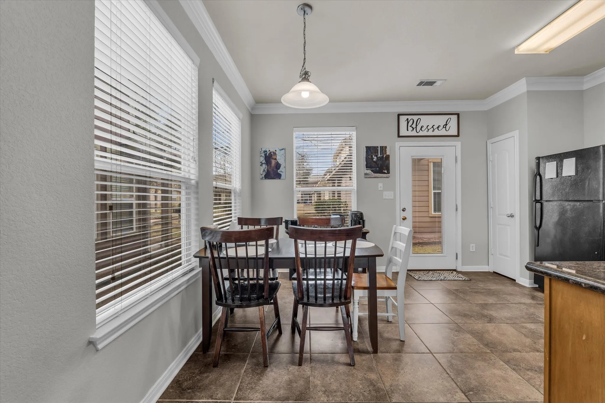 Condominium For Sale in Mc Lennan County , 2513 S 2nd Street 1B, Waco, Texas 76706, 3 Bedroom, 4 Bathroom, Garage spaces, 1,722 Sqft, built in 2008, mls#21390664, Real Estate Agent in Waco, Homes For Sale in Mc Lennan county, Homes For Sale in Waco, Realtor in Waco Texas, Real Estate Brokerage Independent Realty Texas, Luminita Cordes Realtor