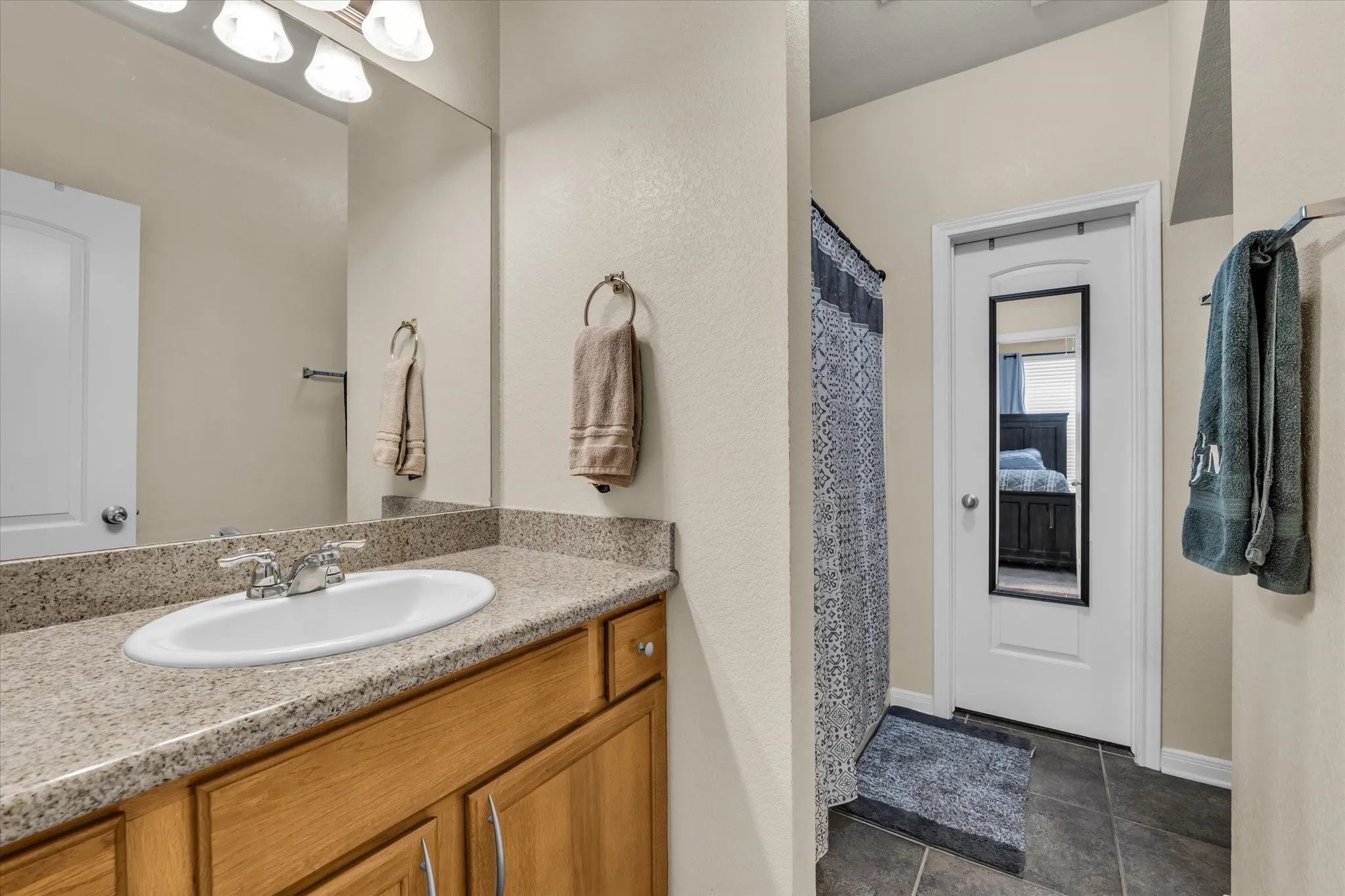 Condominium For Sale in Mc Lennan County , 2513 S 2nd Street 1B, Waco, Texas 76706, 3 Bedroom, 4 Bathroom, Garage spaces, 1,722 Sqft, built in 2008, mls#21390664, Real Estate Agent in Waco, Homes For Sale in Mc Lennan county, Homes For Sale in Waco, Realtor in Waco Texas, Real Estate Brokerage Independent Realty Texas, Luminita Cordes Realtor