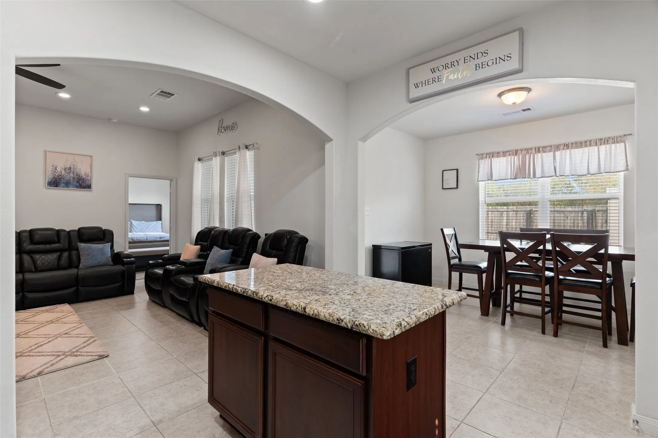 Single Family Residence For Sale in Tarrant County , 4128 Tower Bridge Lane, Crowley, Texas 76036, 3 Bedroom, 2 Bathroom, 2 Garage spaces, 1,575 Sqft, built in 2017, mls#21390148, Real Estate Agent in Crowley, Homes For Sale in Tarrant county, Homes For Sale in Crowley, Realtor in Crowley Texas, Real Estate Brokerage Independent Realty Texas, Luminita Cordes Realtor