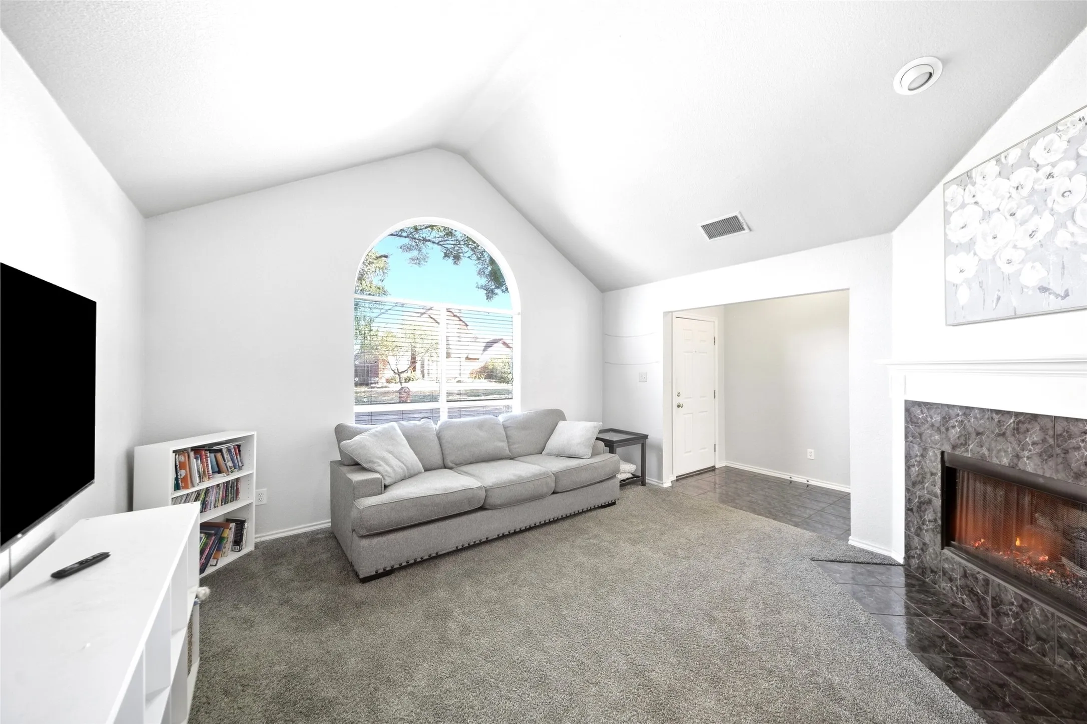 Single Family Residence For Sale in Dallas County , 7514 Westway Drive, Rowlett, Texas 75089, 3 Bedroom, 2 Bathroom, 2 Garage spaces, 1,870 Sqft, built in 2001, mls#21390347, Real Estate Agent in Rowlett, Homes For Sale in Dallas county, Homes For Sale in Rowlett, Realtor in Rowlett Texas, Real Estate Brokerage Independent Realty Texas, Luminita Cordes Realtor